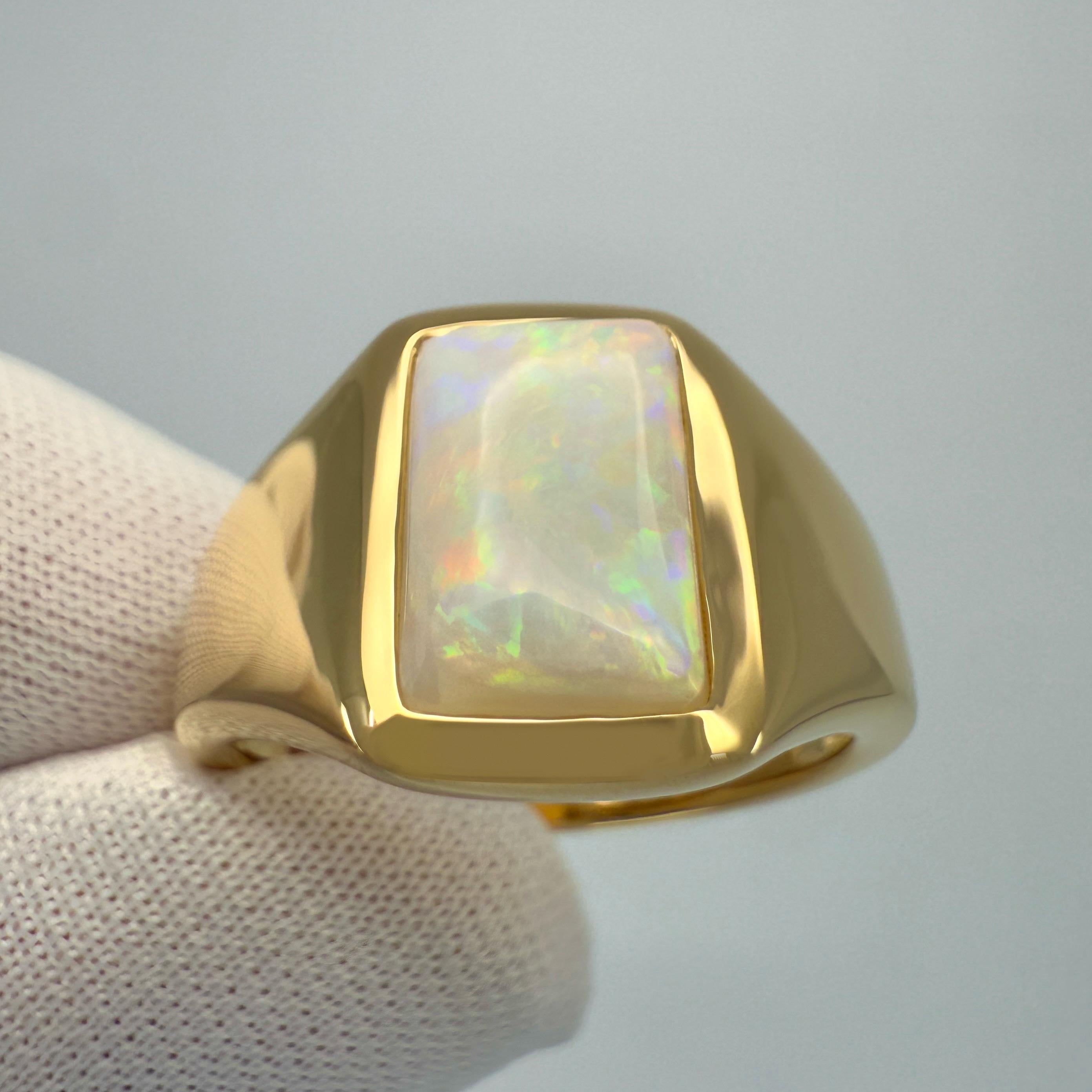 Anello con cuscino di opale australiano di Coober Pedy da 1,75 ct. in oro giallo 18 ct. In condizioni Nuovo in vendita a Birmingham, GB