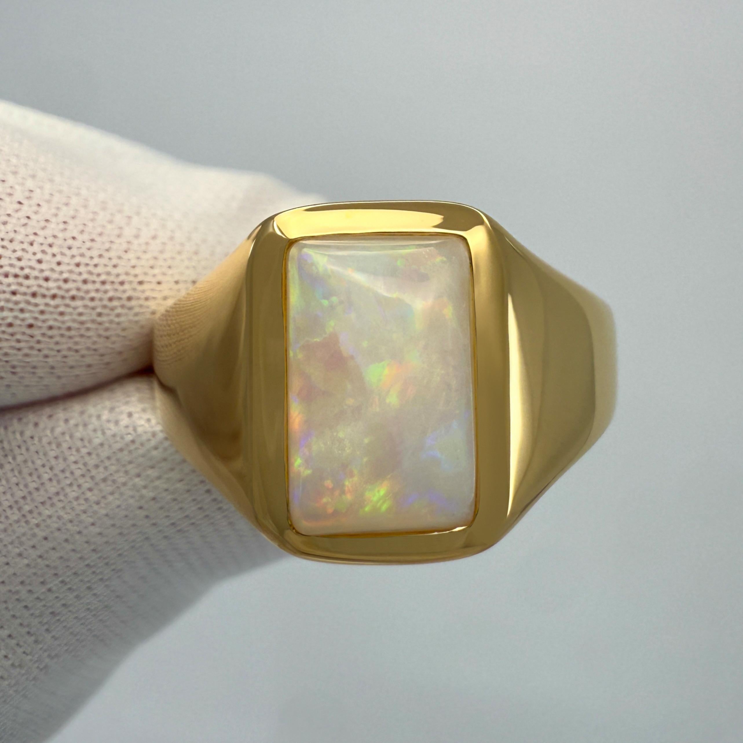 da uomo o donna Anello con cuscino di opale australiano di Coober Pedy da 1,75 ct. in oro giallo 18 ct. in vendita