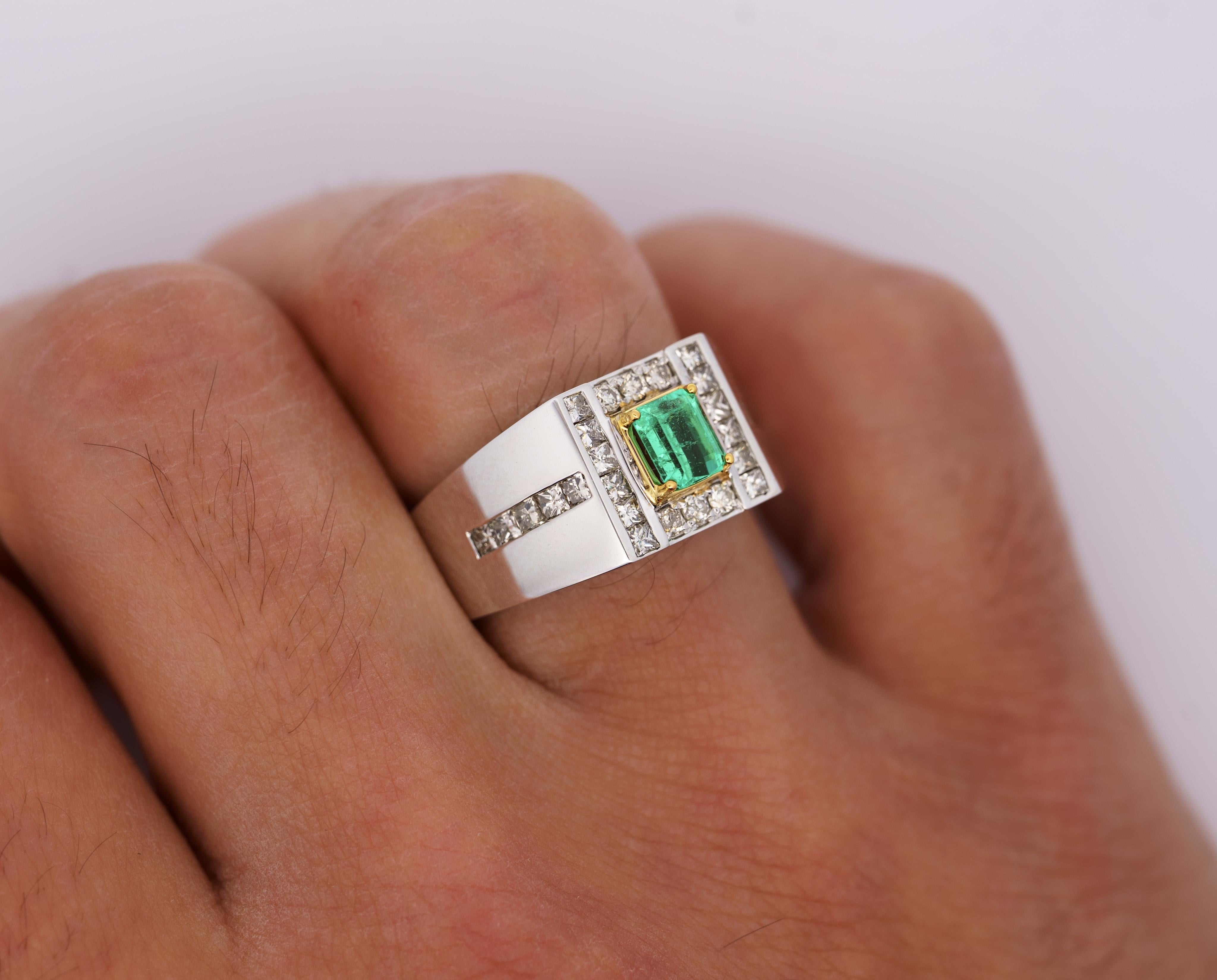 Modern Natural 1.78 Carat Emerald and Diamond 18K Gold Mens Ring For Sale