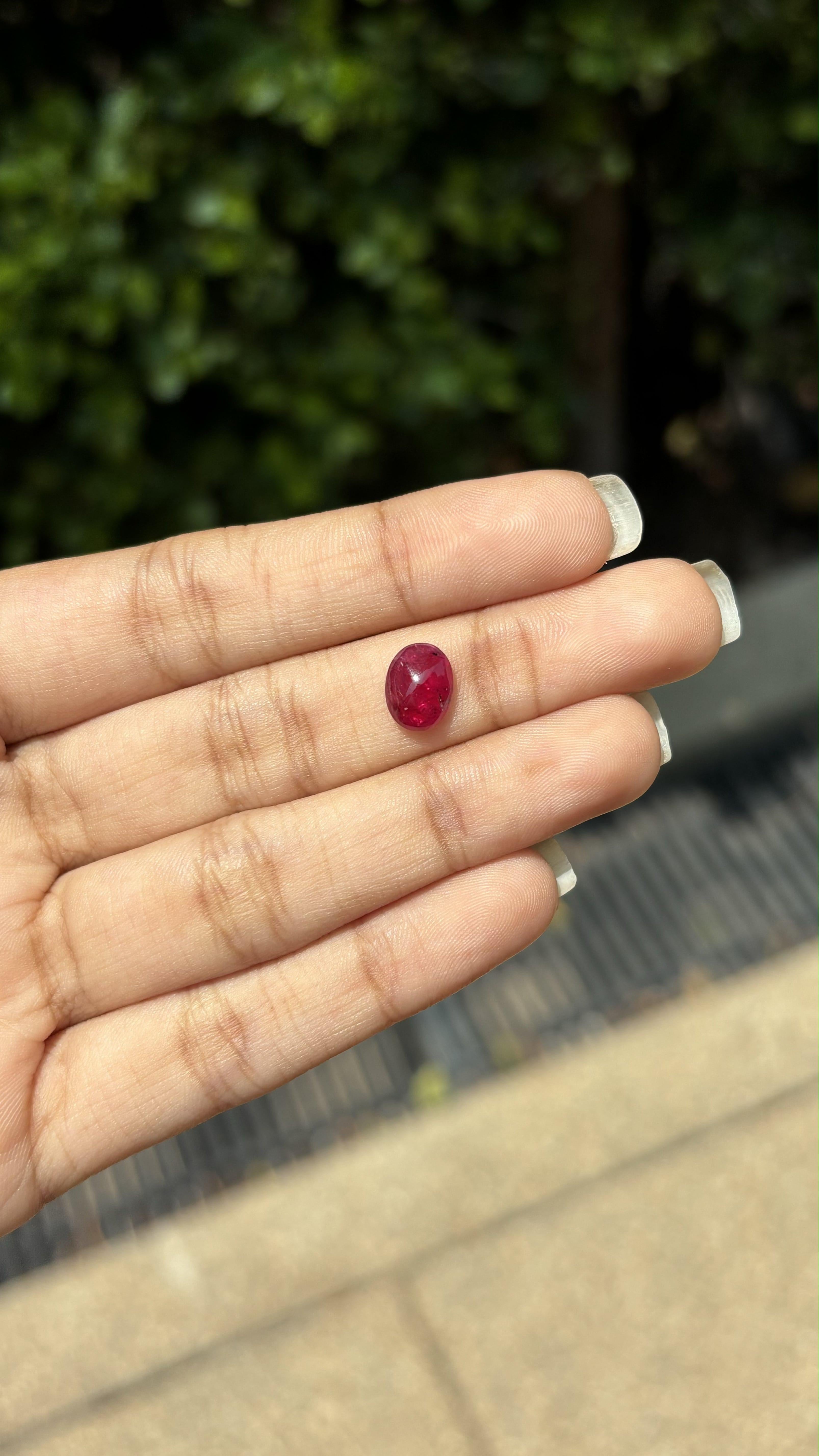 Natural 1.79 Carat Sugarloaf Ruby stone For Sale 2