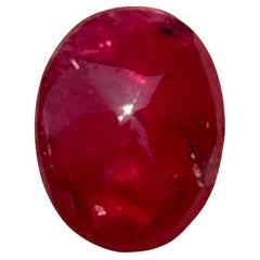 Pierre naturelle de 1,79 carat Sugarloaf Ruby