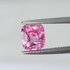 Spinelle rose naturel de 1,81 carat, non traité thermiquement, taille « coussin »