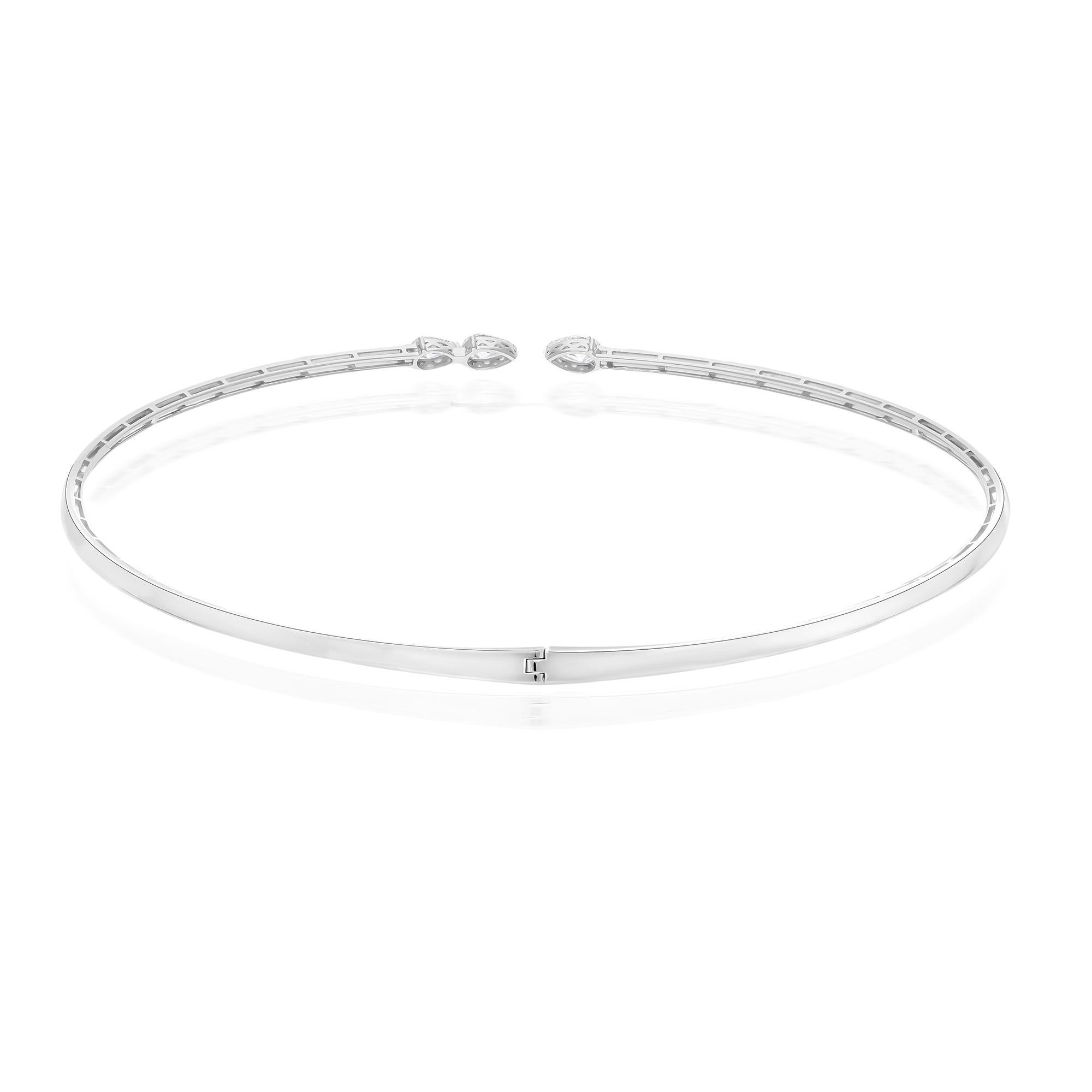 Modern Natural 1.85 Carat Pear Diamond Choker Necklace 14 Karat White Gold Fine Jewelry For Sale