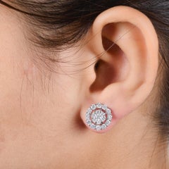 Pendientes de oro blanco de 18 quilates con racimo de diamantes redondos SI/H naturales de 1,88 quilates