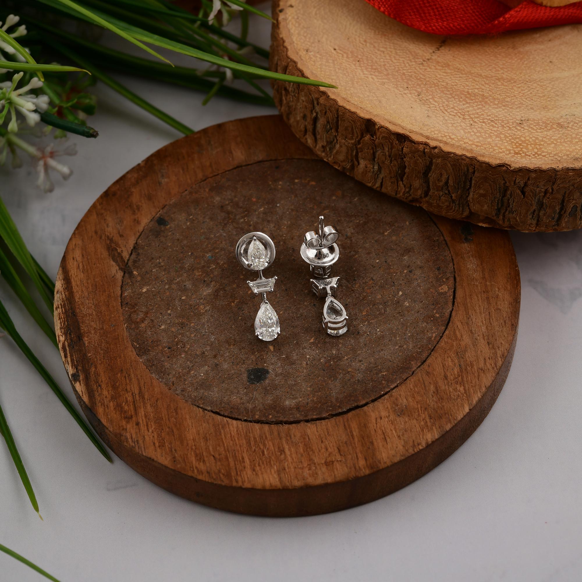 Natural 1.89 Ct SI Clarity HI Color Diamond Drop Earrings 18 Karat White Gold In New Condition For Sale In Diera, Dubai