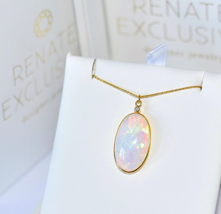 Natural 18k Solid Gold Opal Necklace with Diamond Accent For Sale at