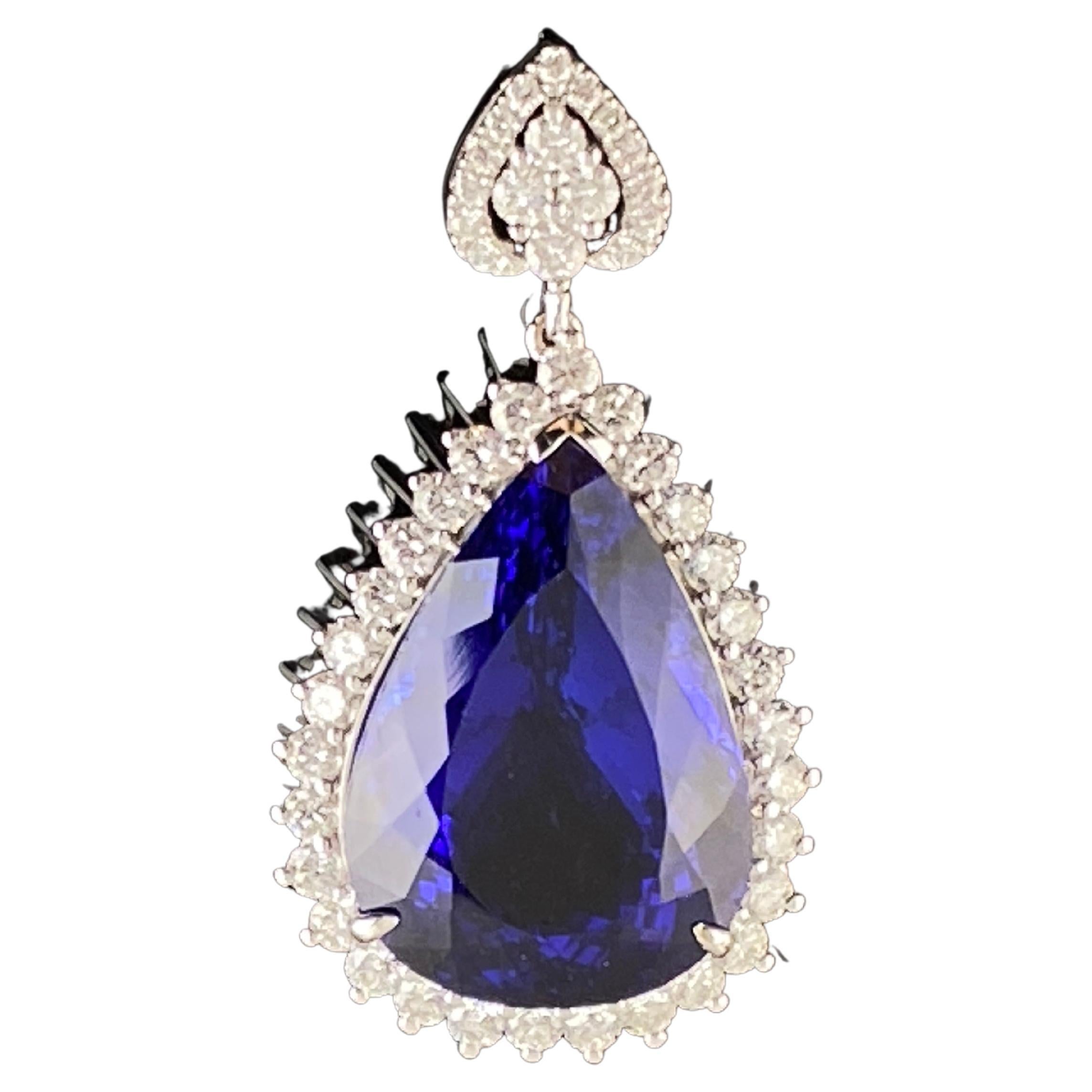 Natural 18K White Gold 44.7 Carat Tanzanite Pendent Necklace with Cert, Rare For Sale