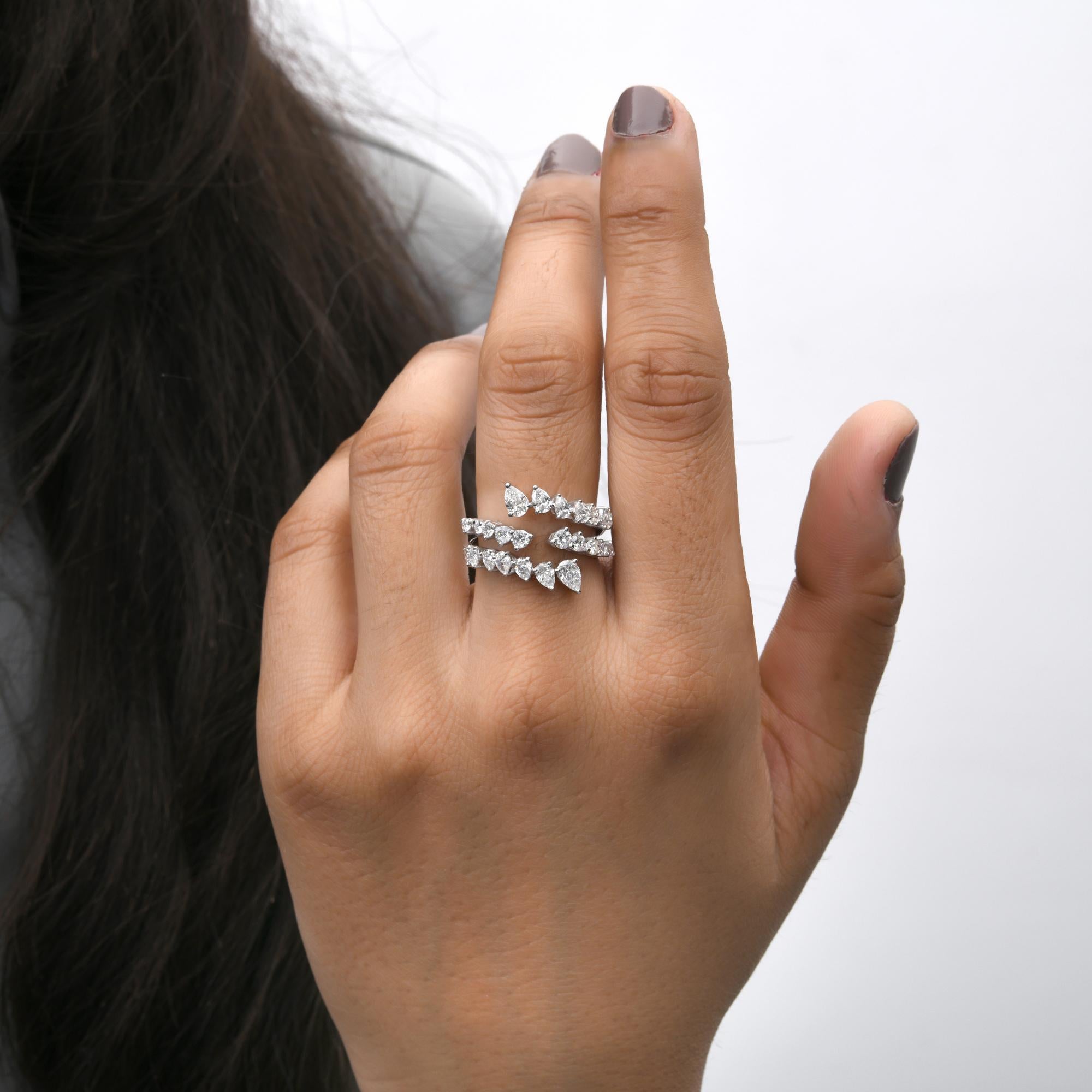 Pear Cut Natural 1.90 Carat SI/H Diamond Designer Ring 18 Karat White Gold Jewelry For Sale