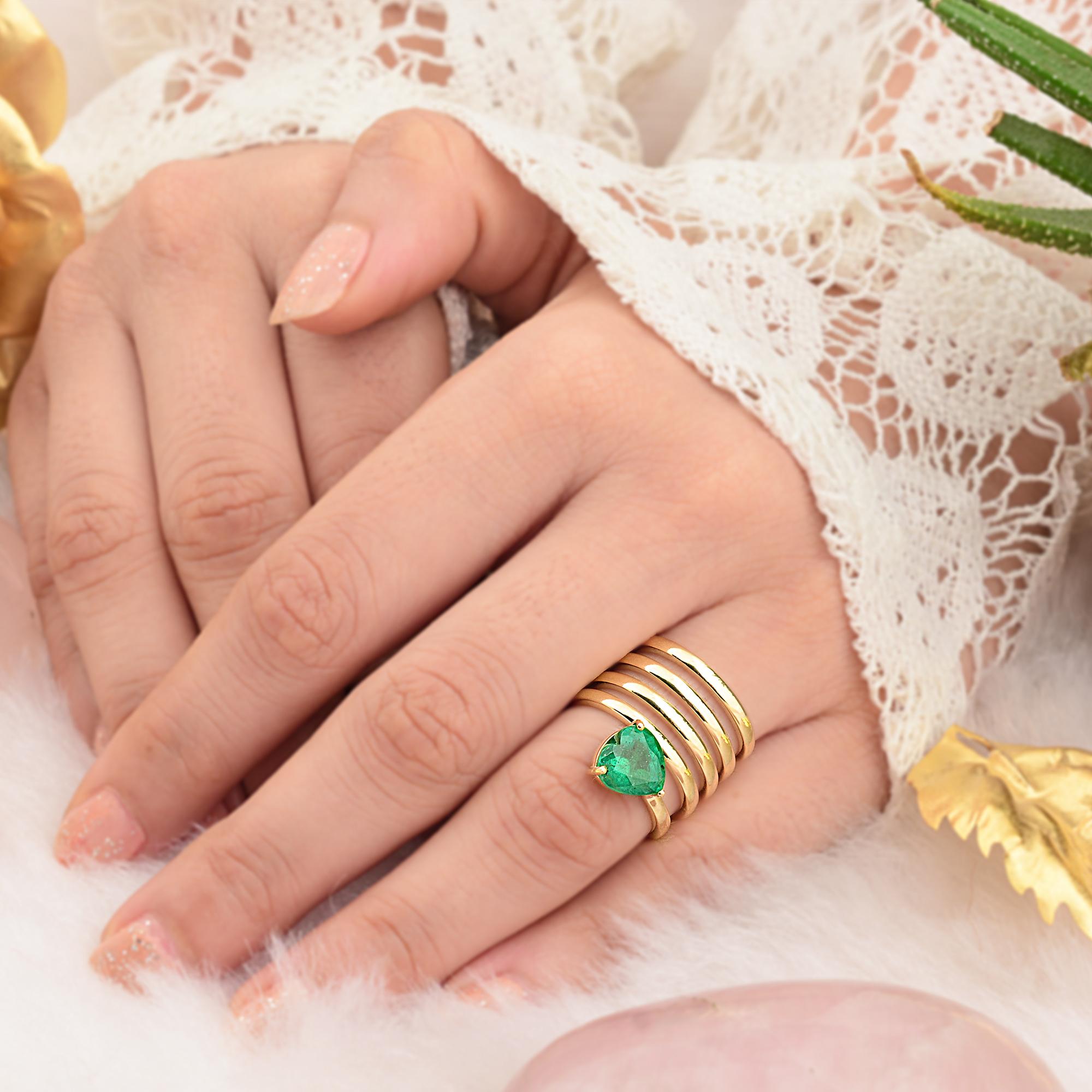 Women's Natural 1.90 Carat Zambian Emerald Gemstone Ring 14 Karat Yellow Gold Jewelry For Sale