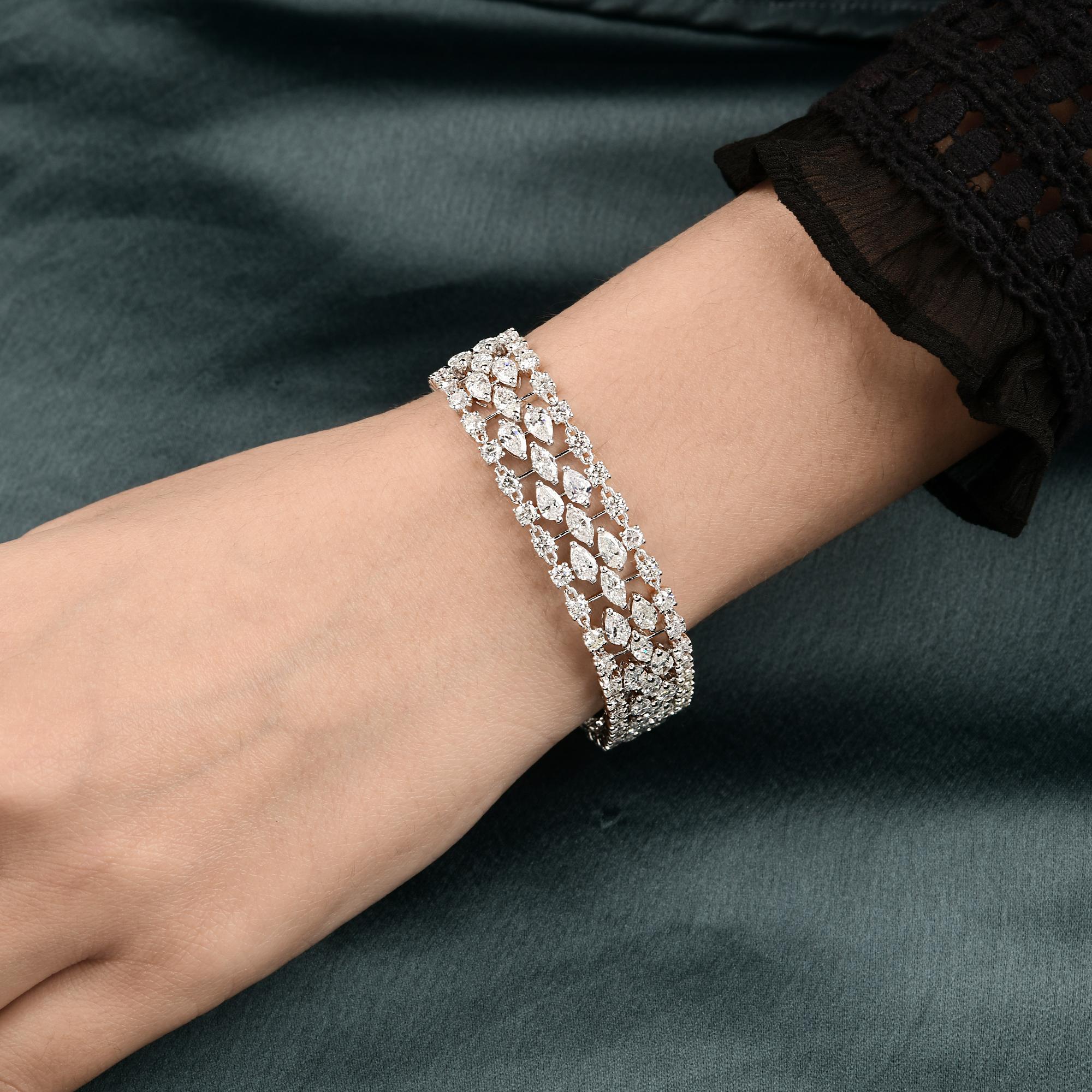 Natural 19.20 Carat Marquise Pear Diamond Bracelet 18 Karat White Gold Jewelry In New Condition For Sale In Diera, Dubai
