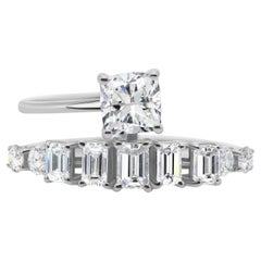 Natürlicher 1,93 Karat SI/H Runder Diamantring mit Smaragdschliff 18 Karat Weißgold