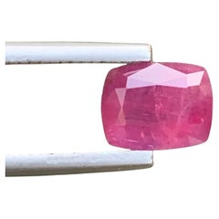 Natürliche 1,95 Karat Adorable Facettierte Rubin Edelstein aus Afghanistan