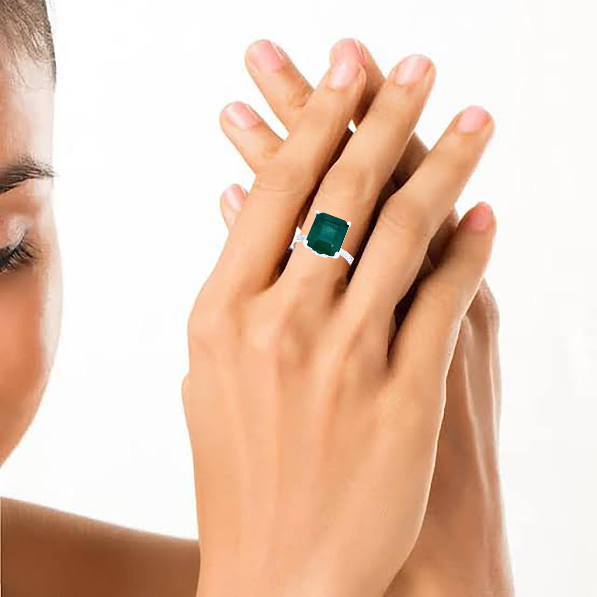 Natural 2 Carat Emerald Cut Emerald & Diamond Ring in Platinum, Estate 3
