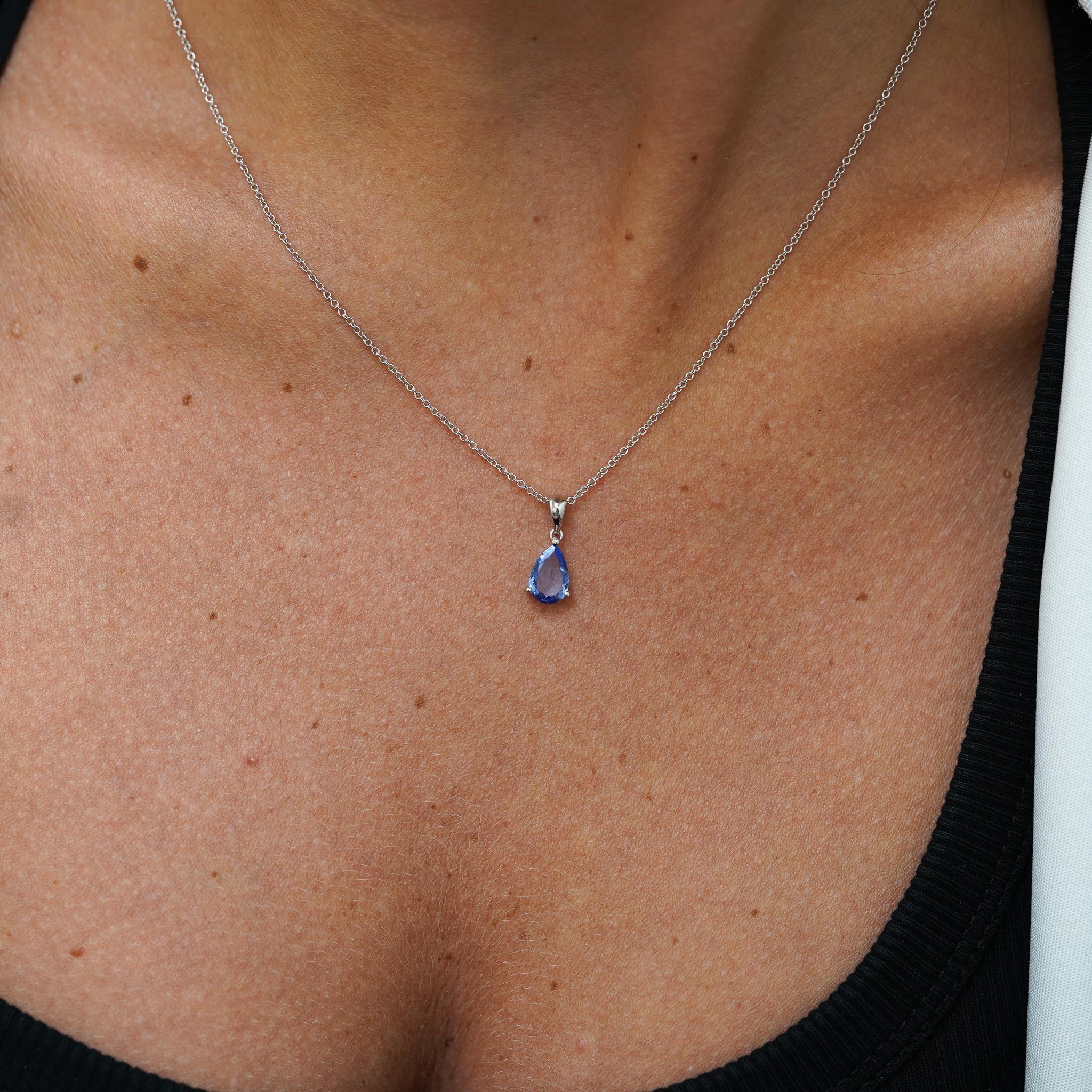 Natürliche 2 Karat Birnenschliff Tansanit in 18K Weißgold Teardrop Anhänger Halskette Damen im Angebot