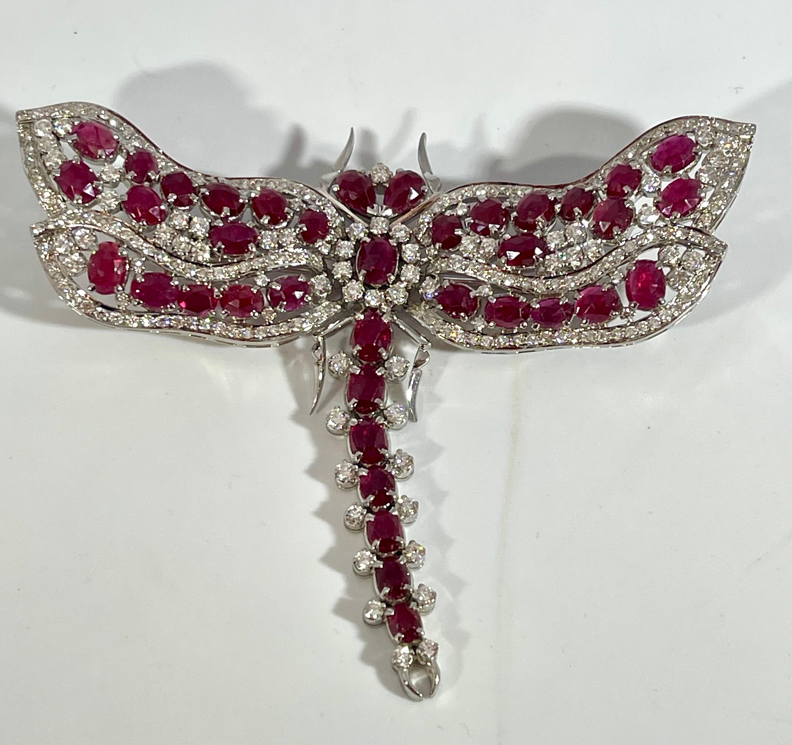 Natural 20 Ct Burma Ruby & 10 Ct Diamond Butterfly 18 Kt White Gold Pin/Brooch For Sale 1
