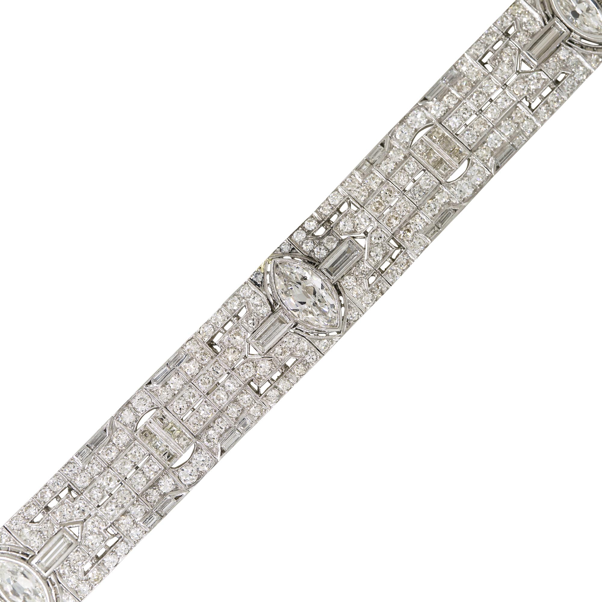 Women's or Men's Natural 20.0 Carat Diamond Art-Deco Style Platinum Bracelet In Stock For Sale