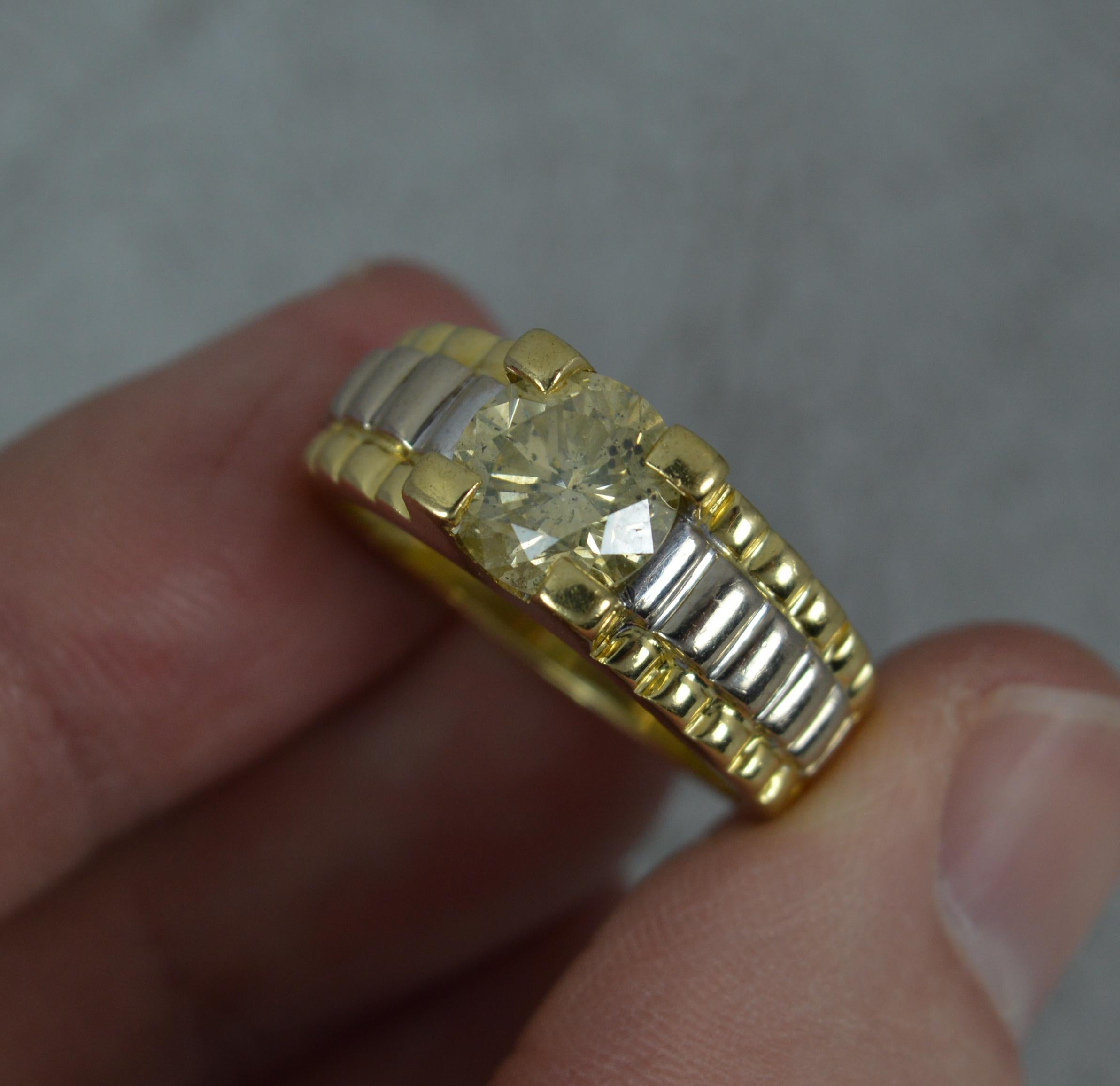 Natürlicher Ring mit 2,00 Karat Champagner Diamant und 18 Karat Gold im Rolex-Design im Angebot 2