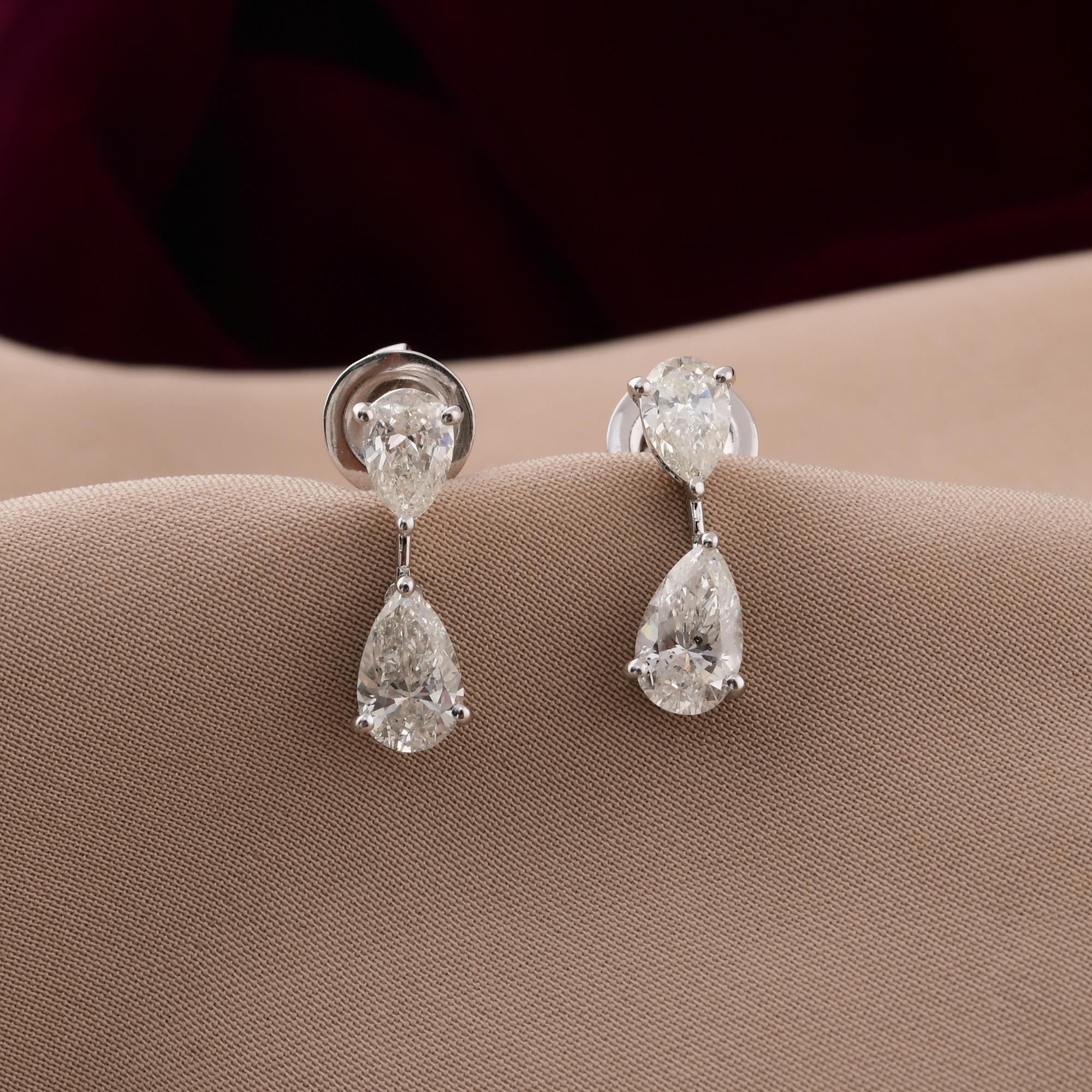 Natural 2.10 Carat SI/H Diamond Dangle Earrings 14 Karat White Gold Fine Jewelry In New Condition For Sale In Diera, Dubai