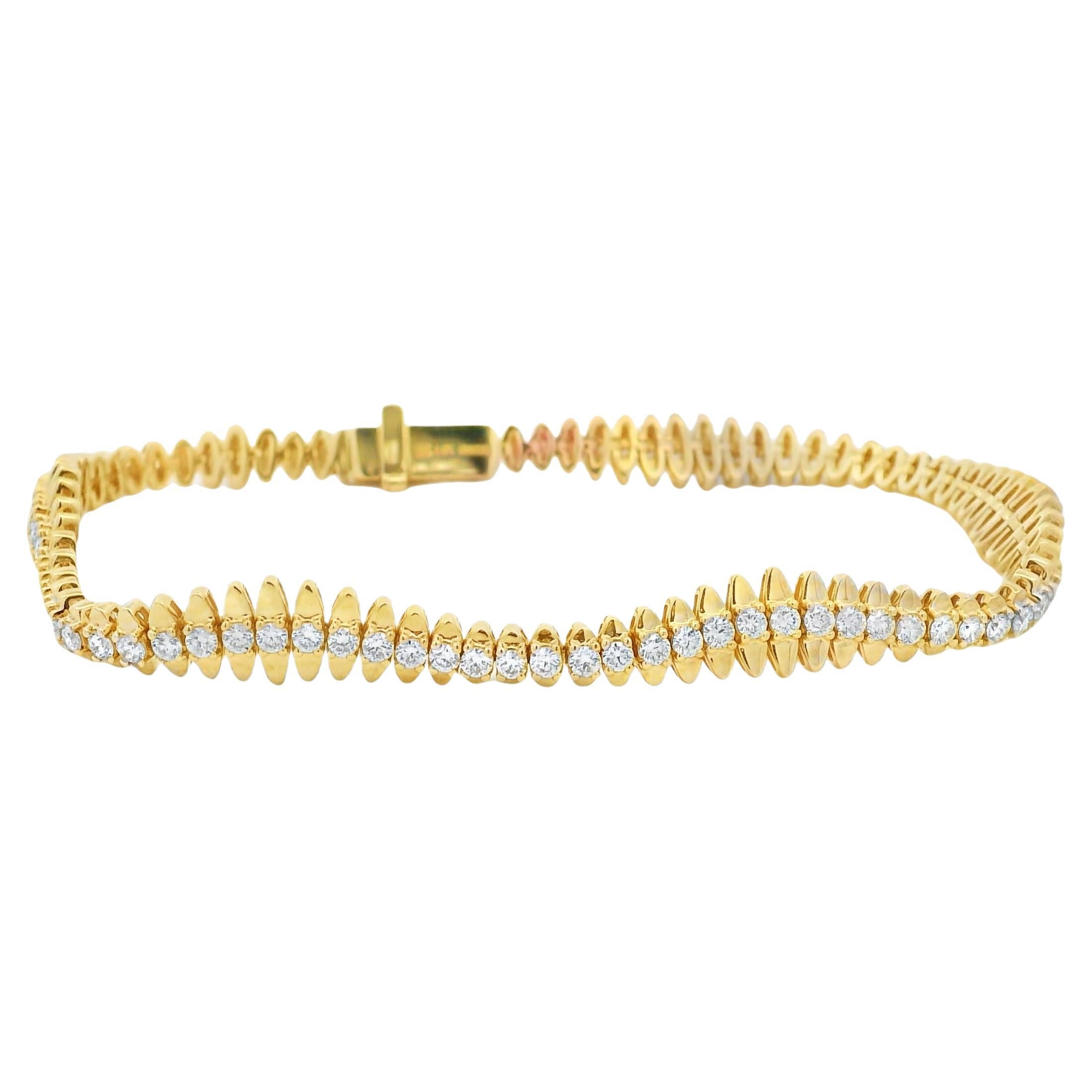 Bracelet en diamant naturel de 2,12 carats avec pointes 14 carats En stock