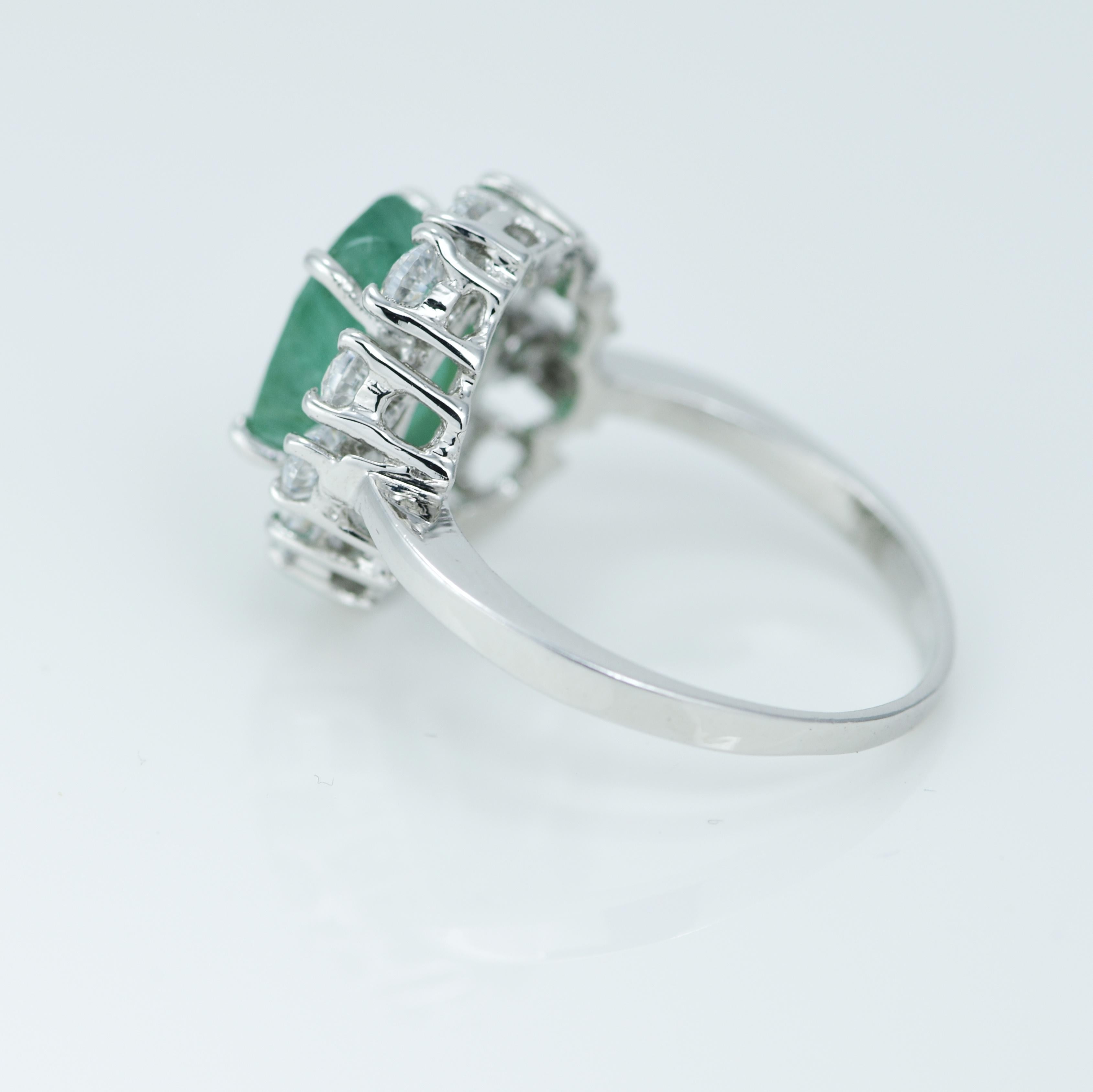 Natural 2.15 Carat Emerald Halo Ring For Sale 1