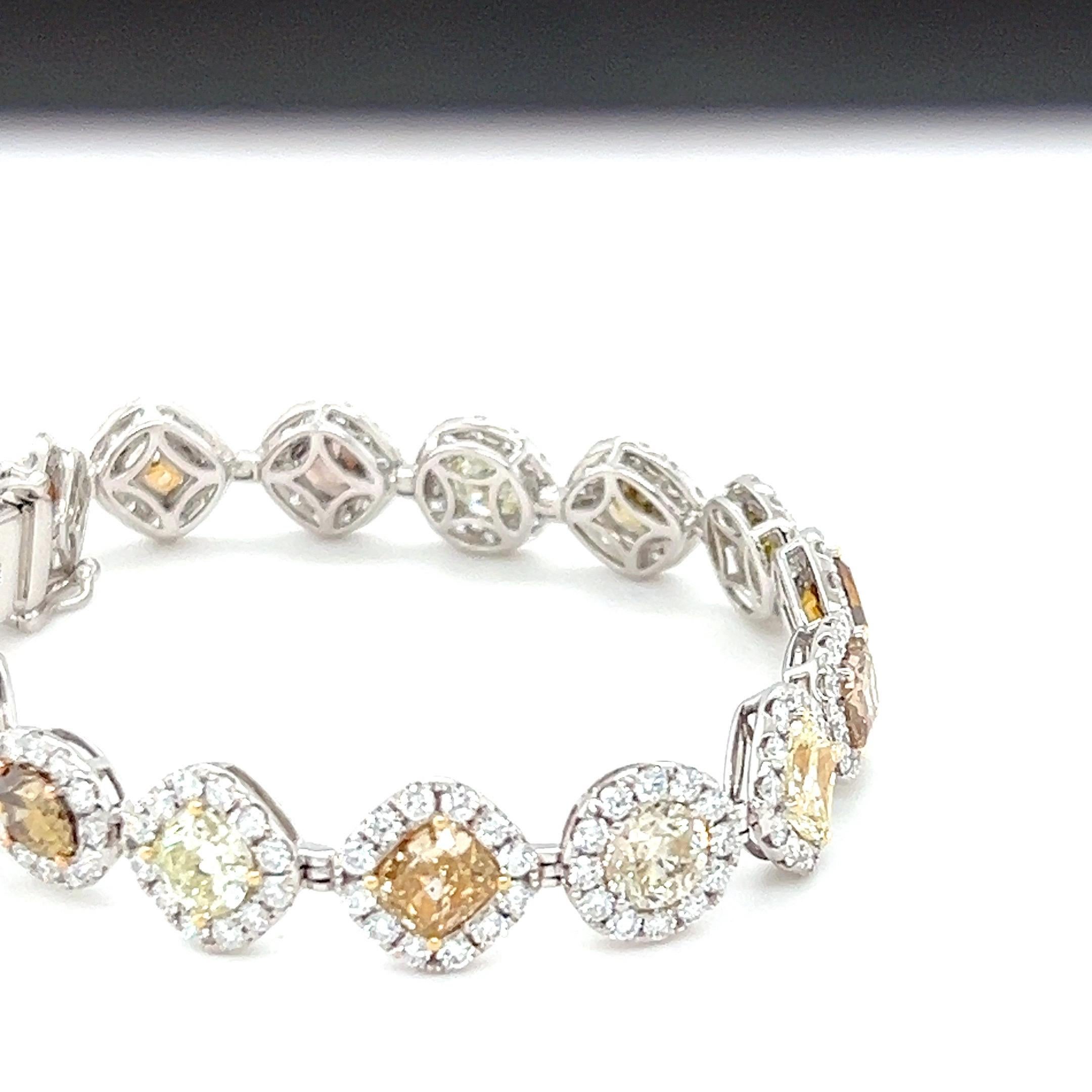 Diamant naturel multicolore 21,98 carats  Bracelet  en vente 10