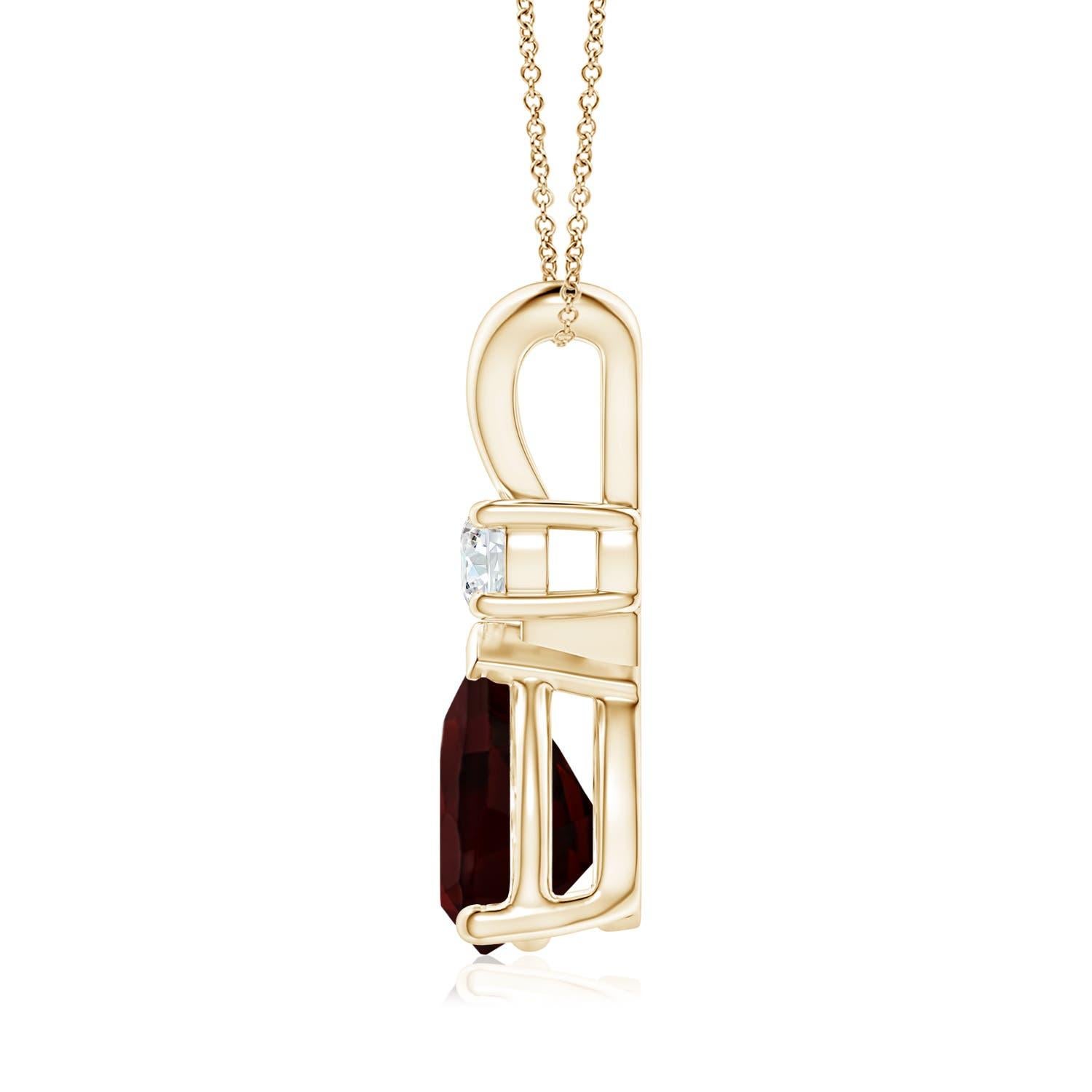 Pear Cut Natural 2.1ct Garnet Teardrop Pendant with Diamond in 14K Yellow Gold For Sale