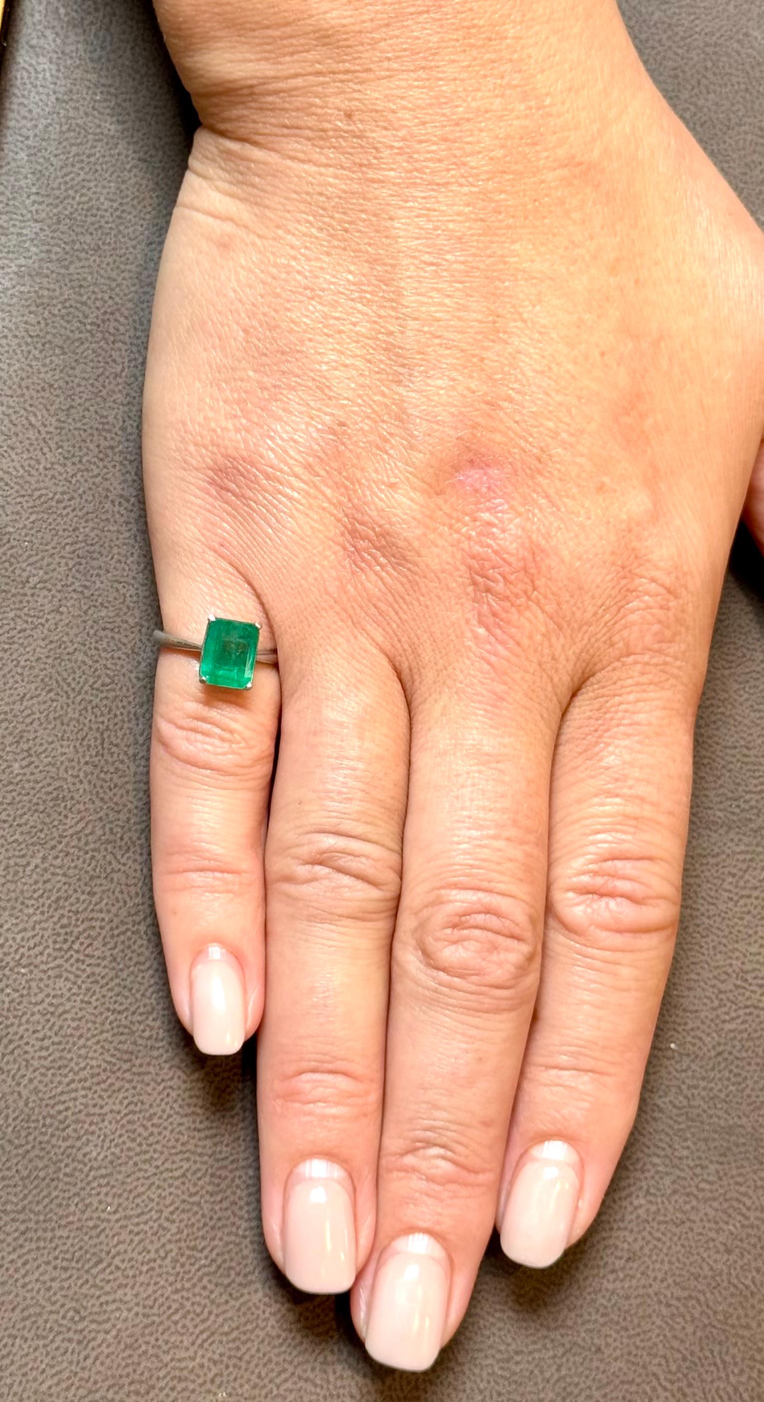 Natural 2.2 Carat Emerald Cut Zambian Emerald Ring in Platinum, Estate, Size 5.5 For Sale 6