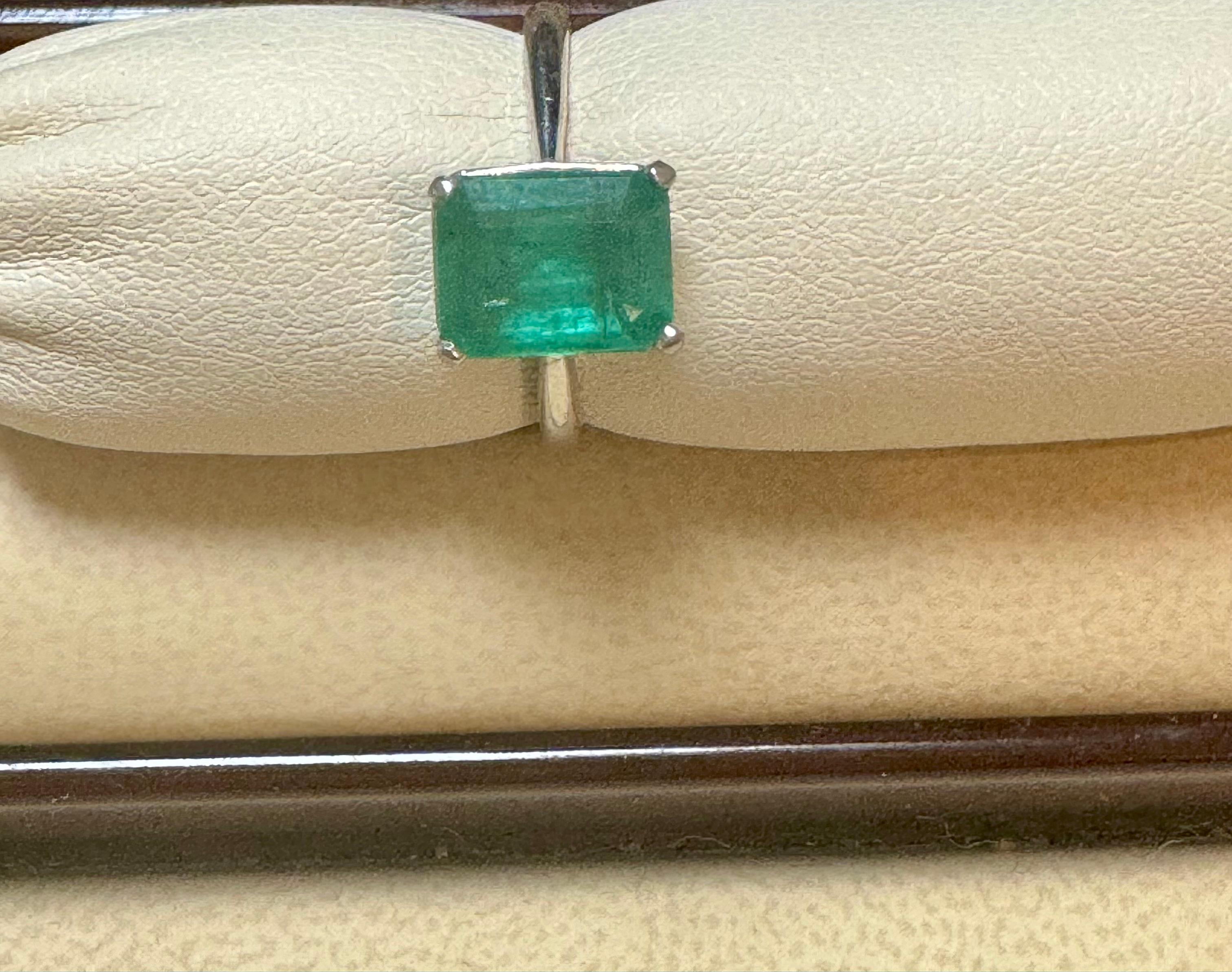 Women's Natural 2.2 Carat Emerald Cut Zambian Emerald Ring in Platinum, Estate, Size 5.5 For Sale