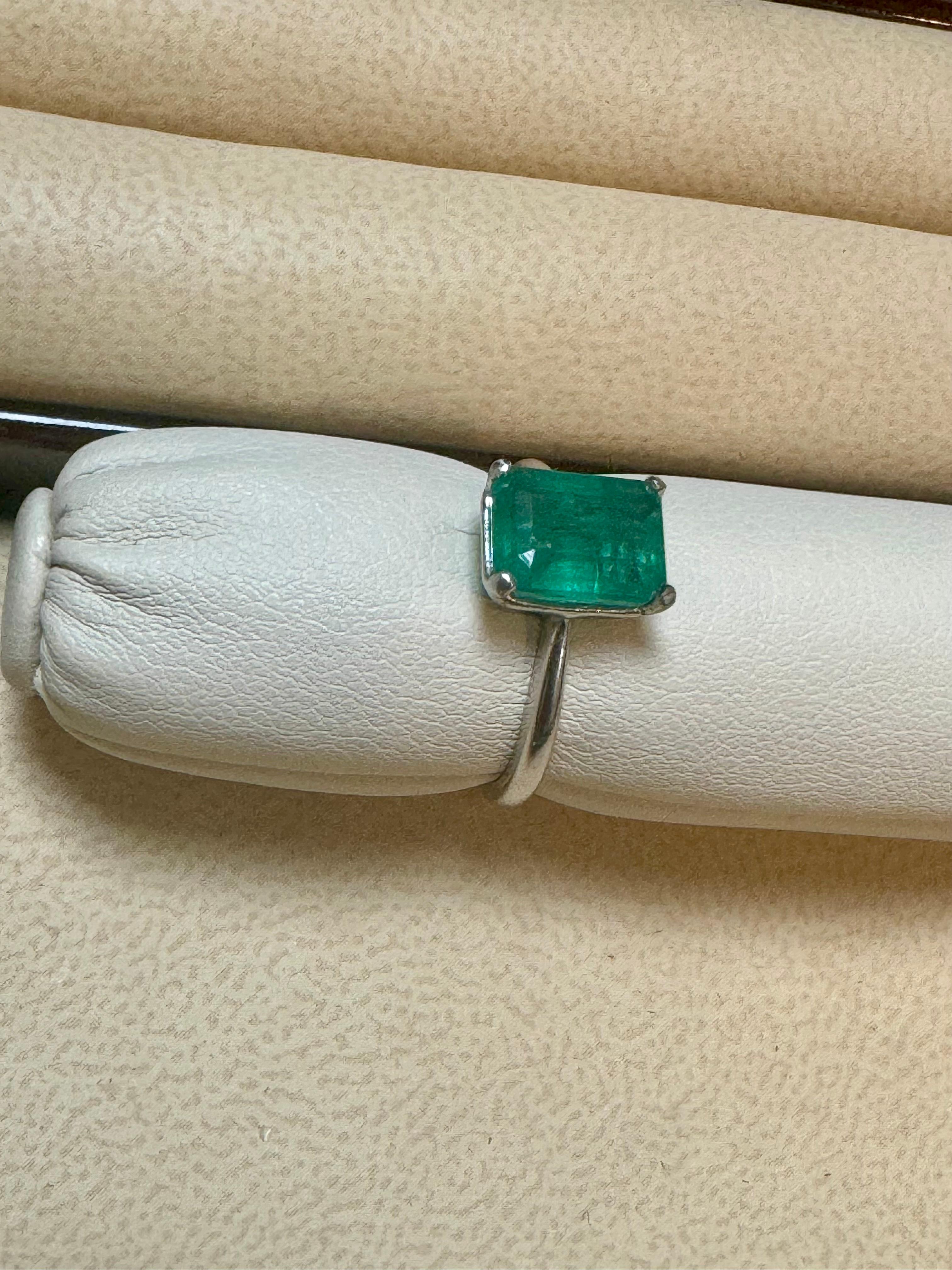 Natural 2.2 Carat Emerald Cut Zambian Emerald Ring in Platinum, Estate, Size 5.5 For Sale 2