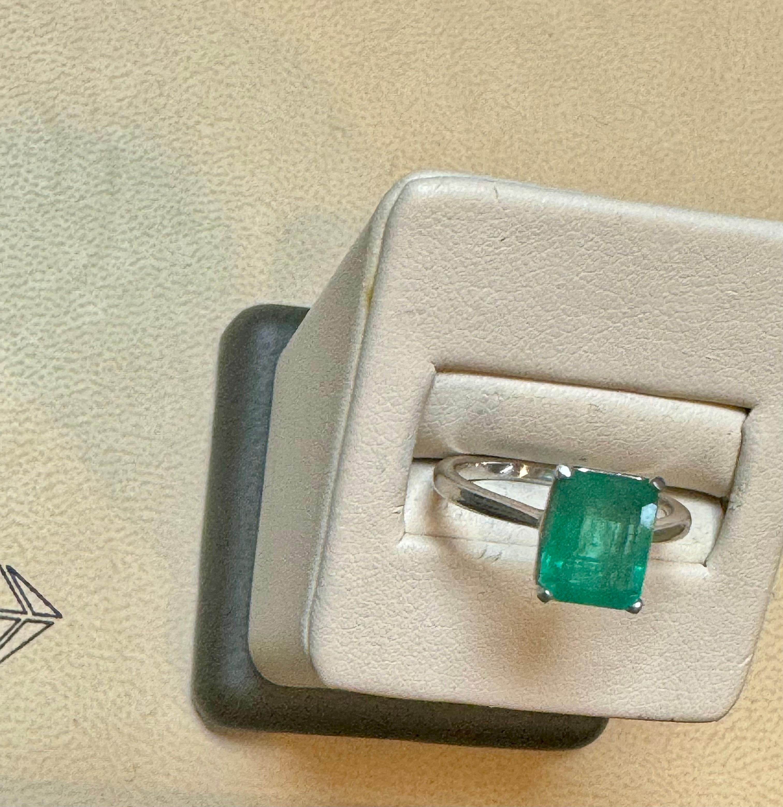Natural 2.2 Carat Emerald Cut Zambian Emerald Ring in Platinum, Estate, Size 5.5 For Sale 2