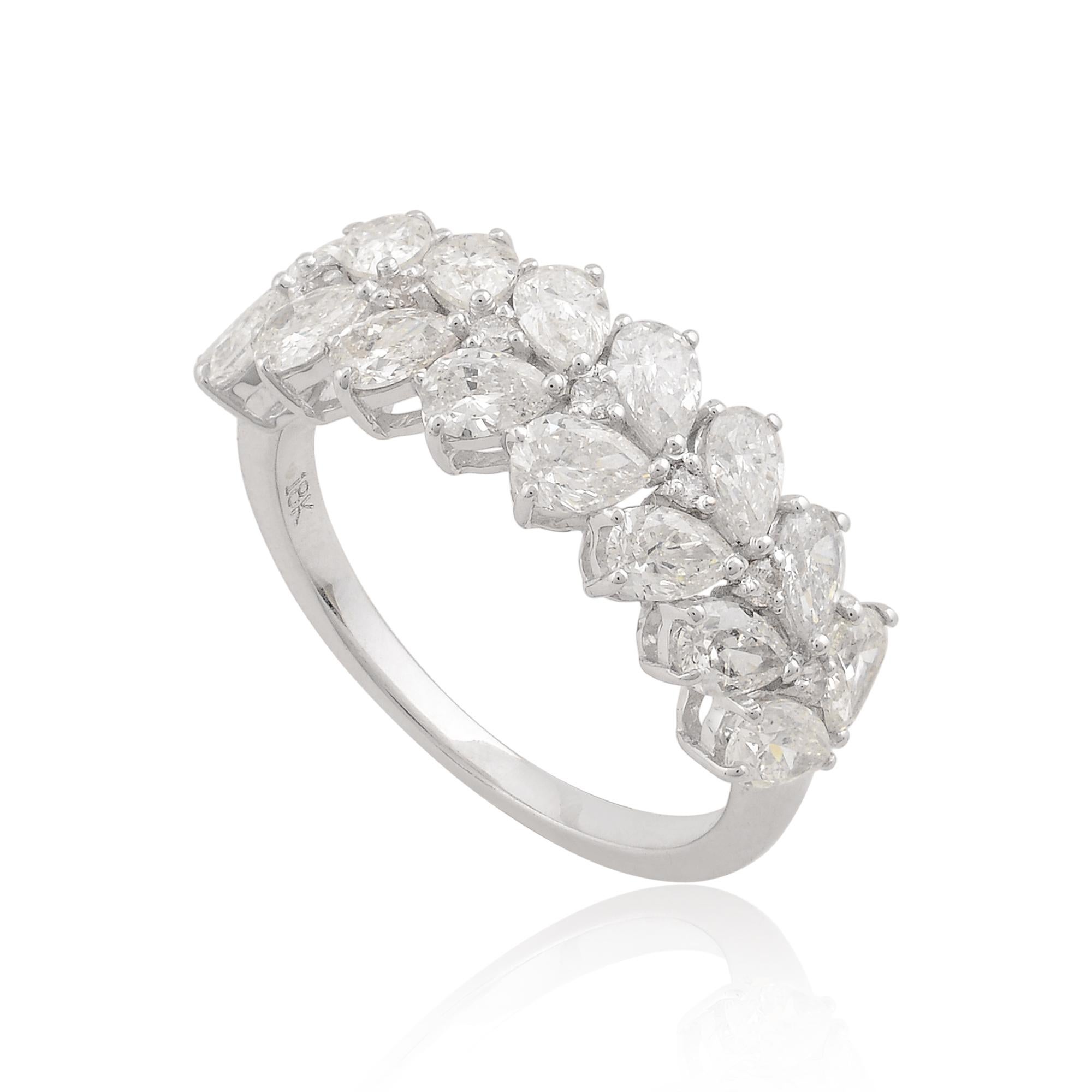 Anillo de media alianza de diamantes pera SI/H naturales de 2,2 quilates y oro blanco de 18 quilates en Nuevo estado para la venta en Diera, Dubai