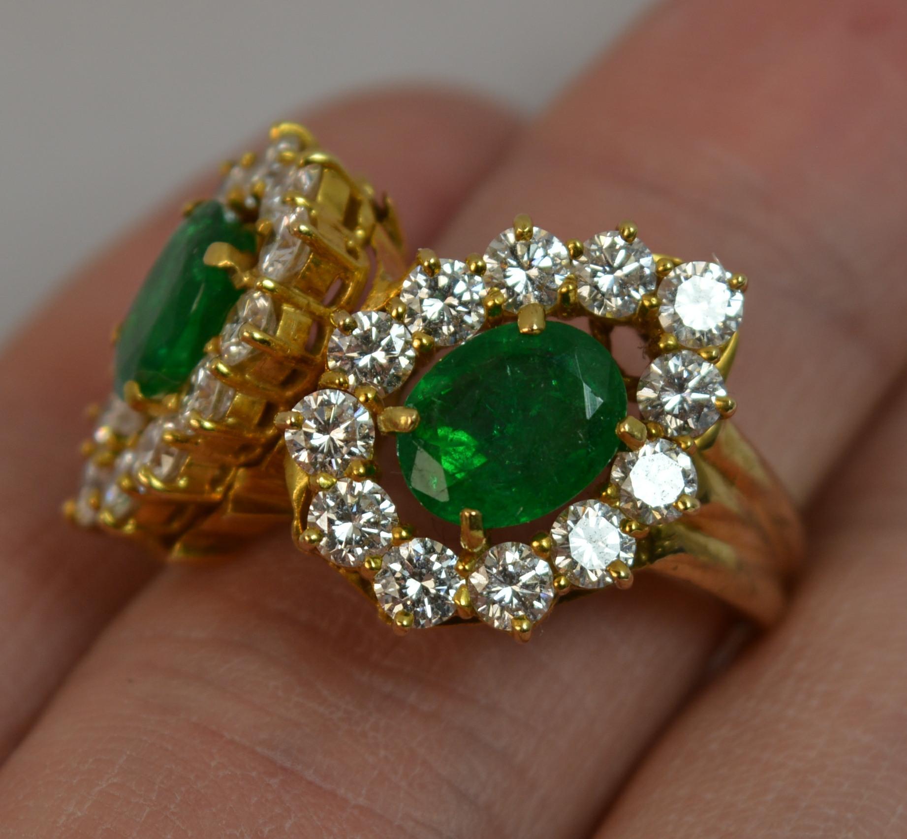 Contemporary Natural 2.20 Carat Emerald and 2.00 Carat Diamond 18 Carat Gold Cluster Ring