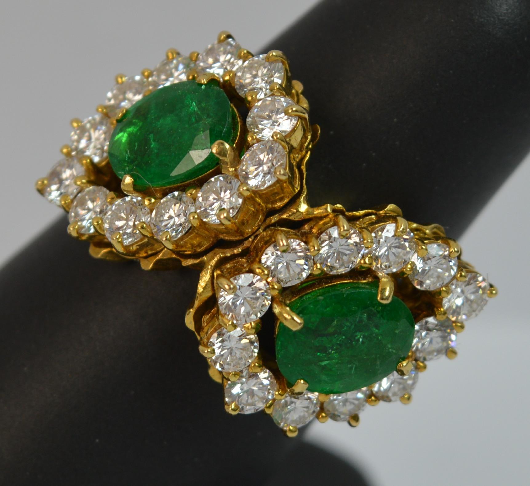 Natural 2.20 Carat Emerald and 2.00 Carat Diamond 18 Carat Gold Cluster Ring 1