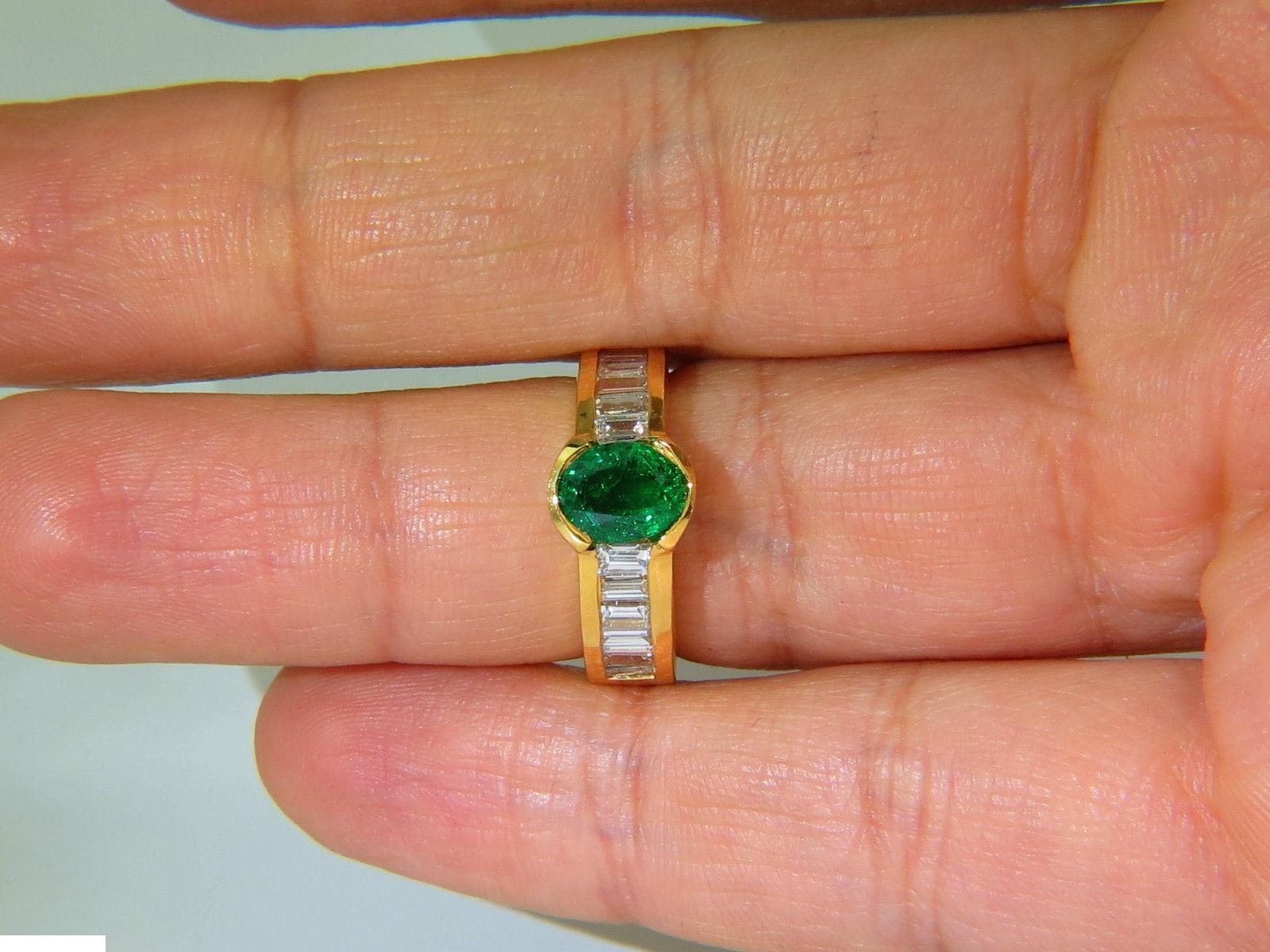 Natural 2.20 Carat Vivid Green Emerald Diamond Ring Baguette VS 2