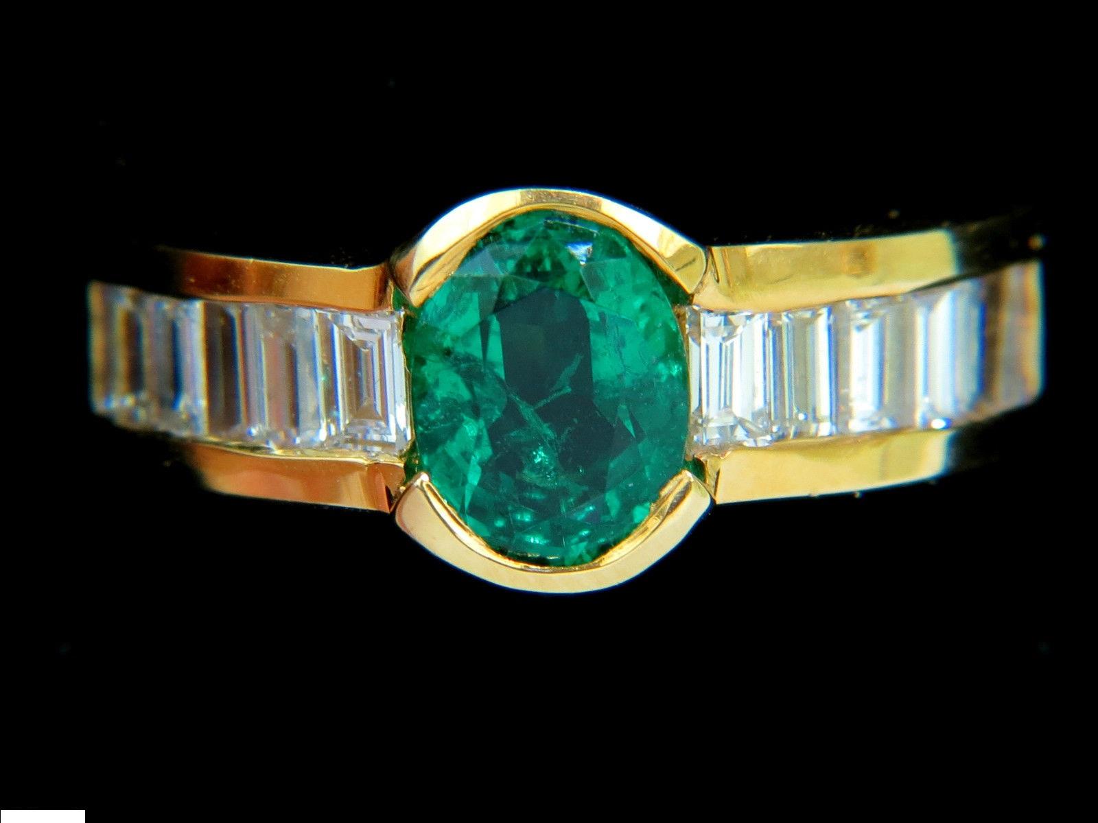 Natural 2.20 Carat Vivid Green Emerald Diamond Ring Baguette VS 3