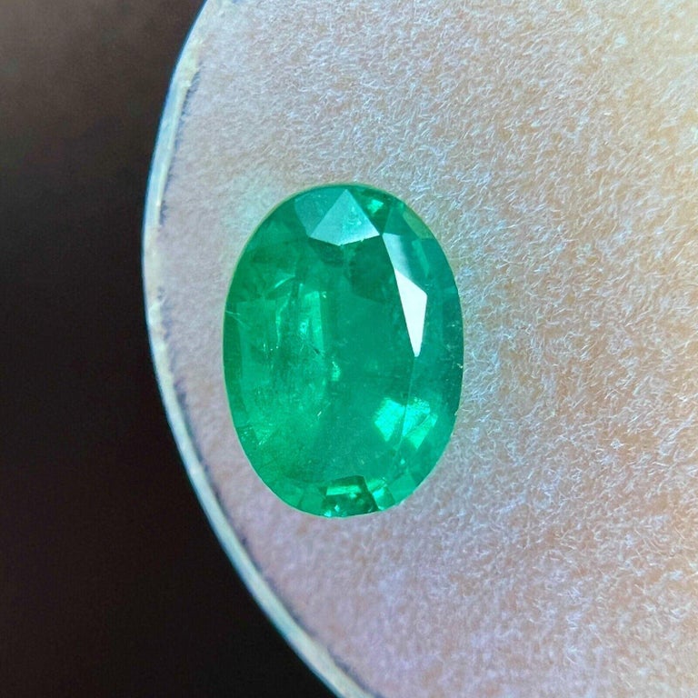 Natural 2.20ct Rare Vivid Green Oval Cut Fine Emerald Loose Gemstone For Sale at 1stDibs