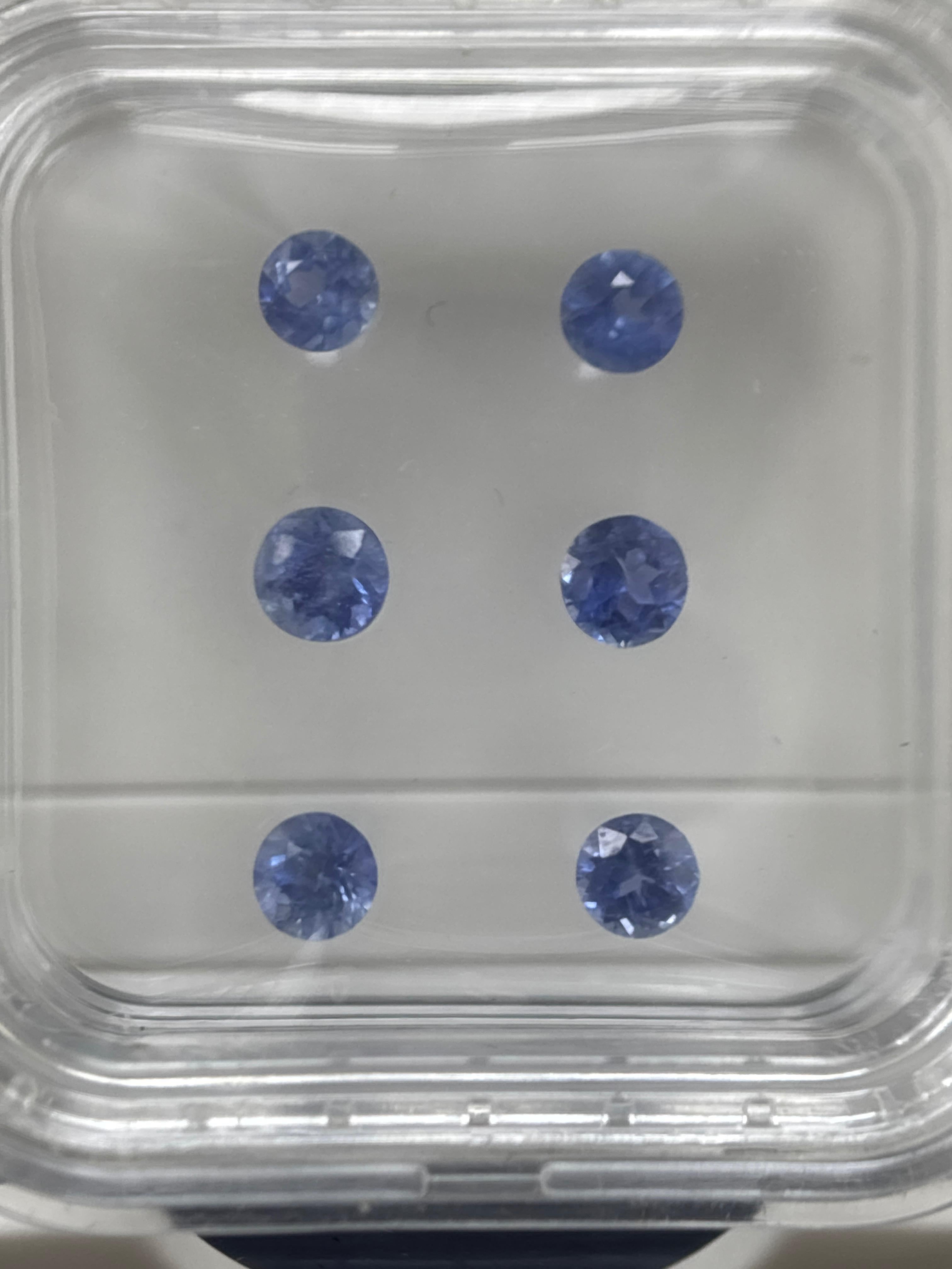Natürlicher 2.22 Karat Burma No Heat Rundschliff Blauer Saphir Layout im Angebot 1