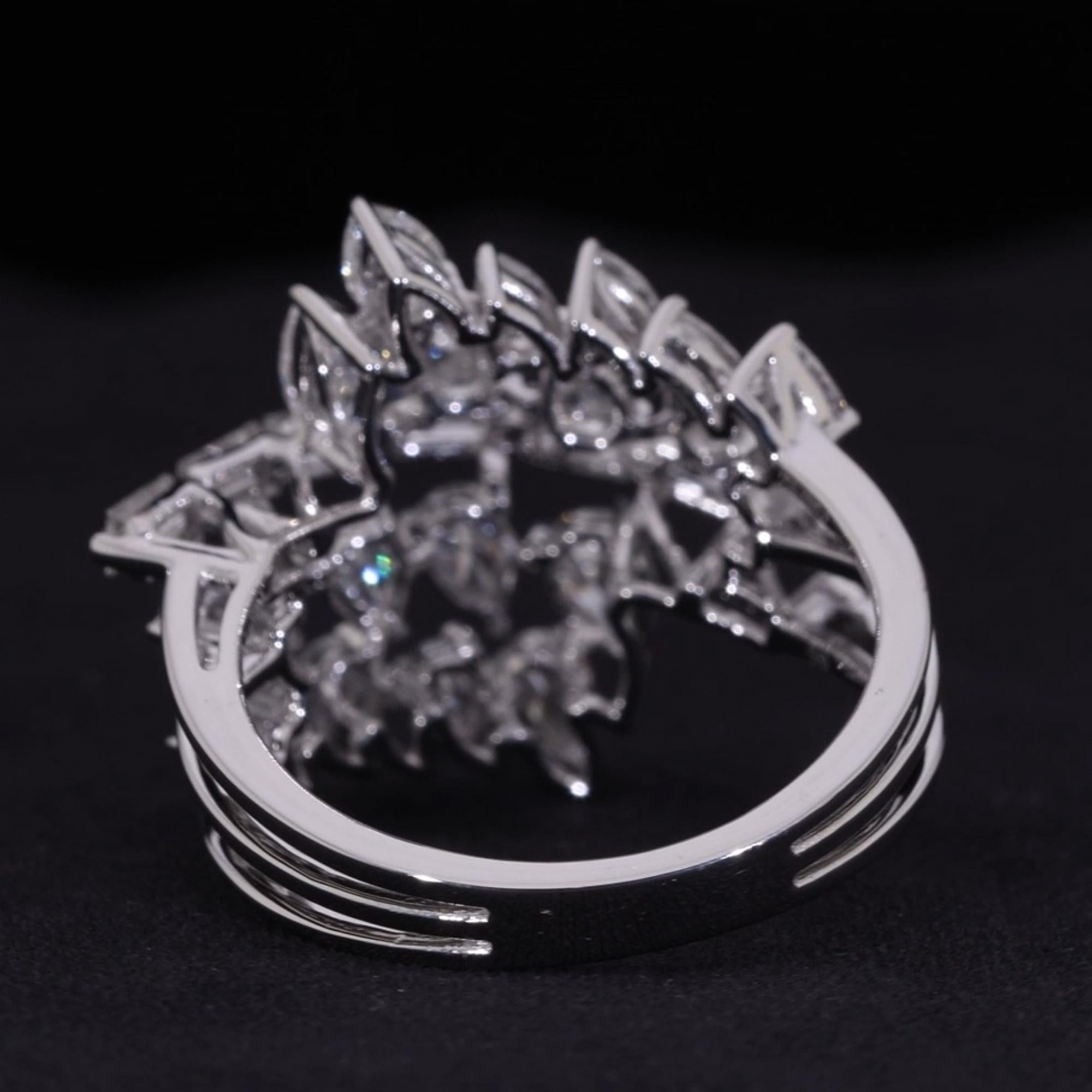 Im Angebot: Natürlicher 2,23 Karat SI/H Multi Shape Diamantring 18 Karat Weißgold Schmuck () 7