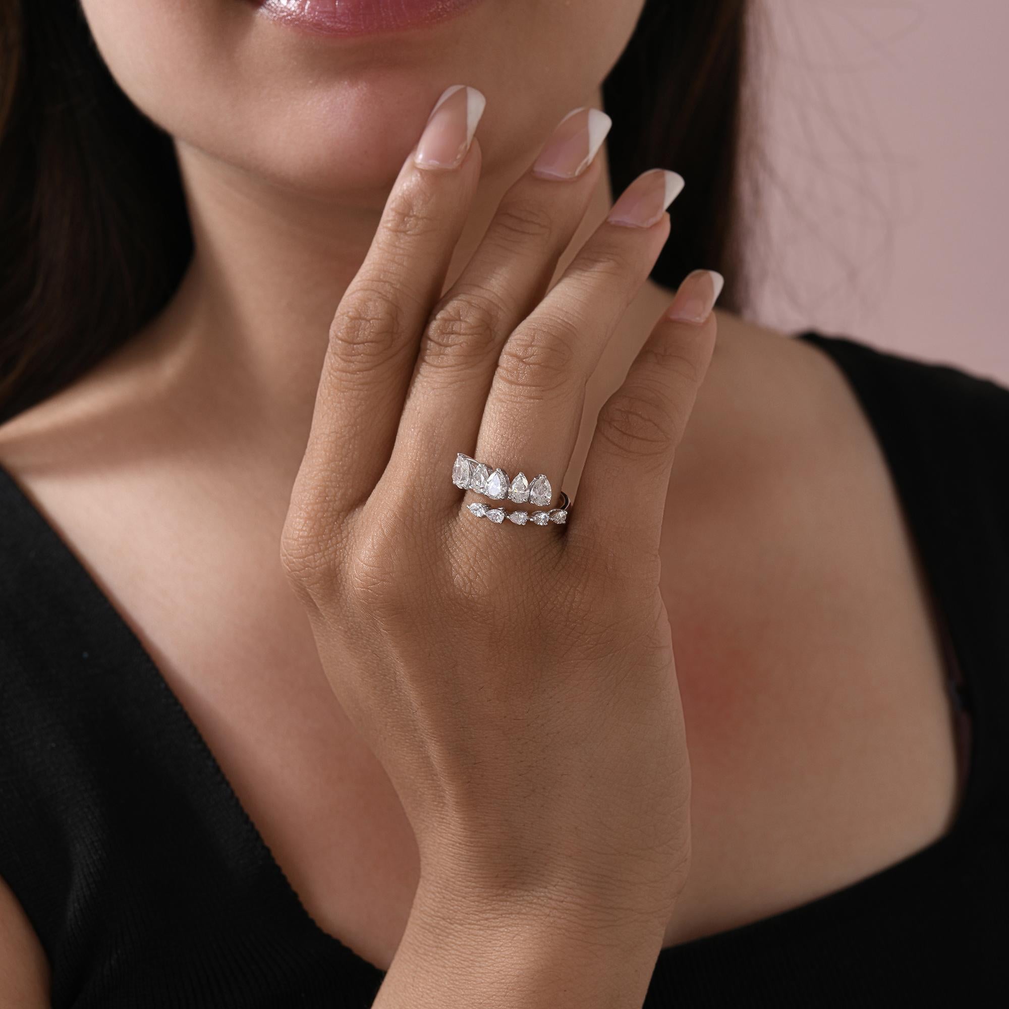 En vente :  Nature 2.24 Carat SI Clarity HI Color Pear Diamond Ring 18 Karat White Gold 6