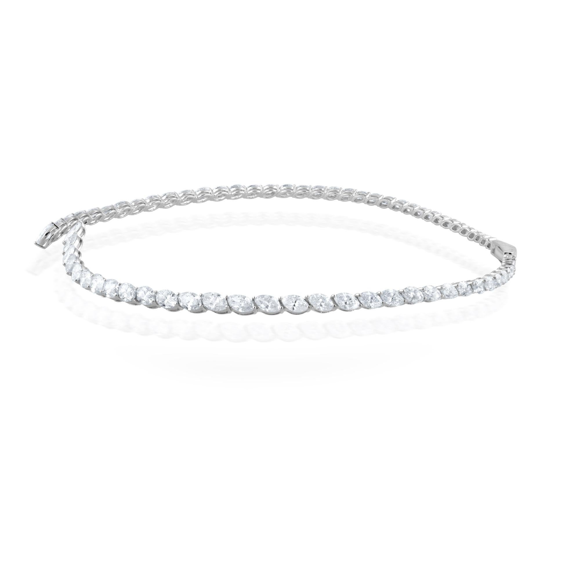 22.43 Ct. H SI Marquise Brilliant Cut Diamond White Gold Open Choker Necklace In New Condition For Sale In Diera, Dubai