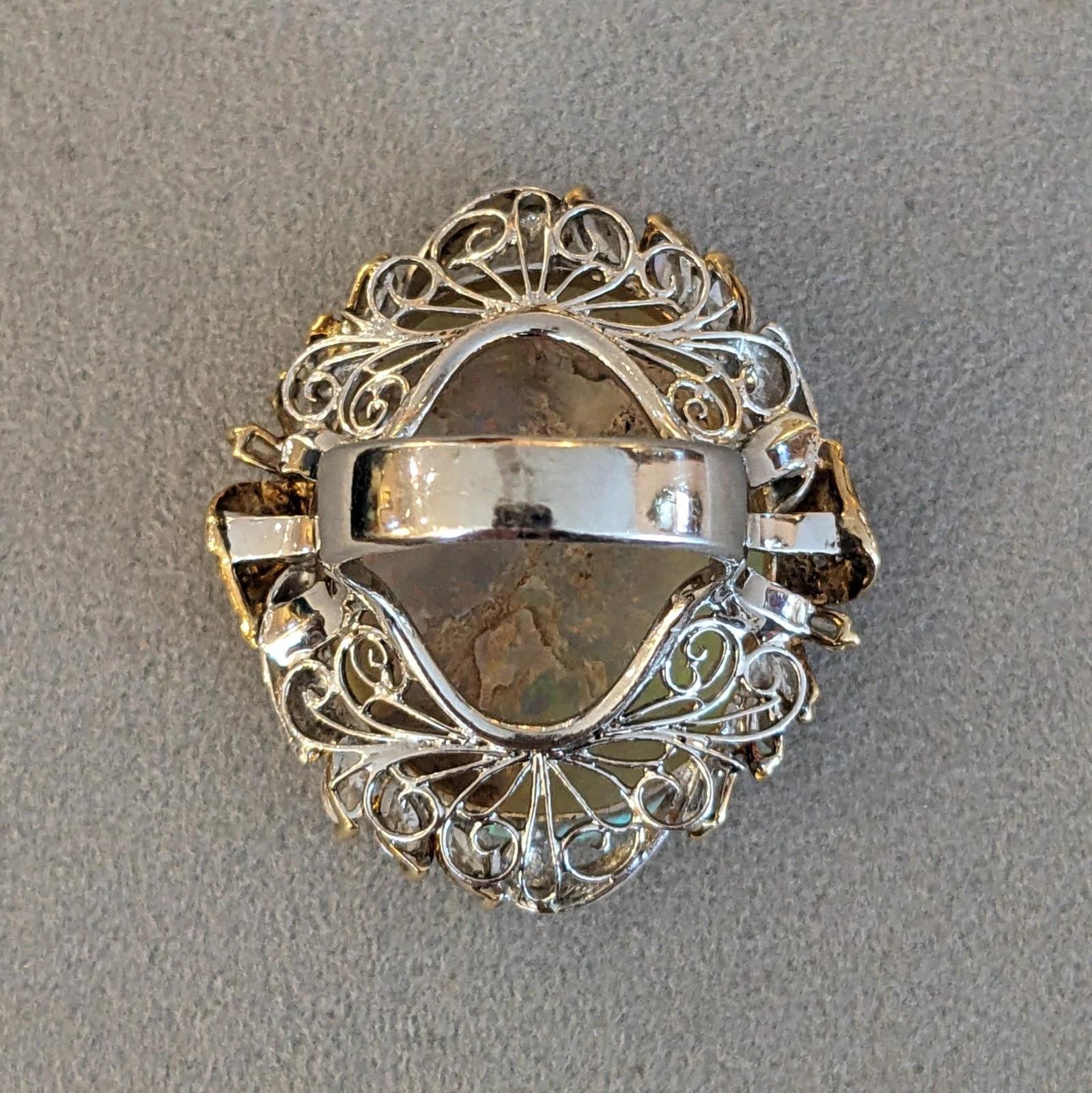 Bague en platine et or jaune 18k avec opale naturelle de 22,69 ct et diamant en vente 2