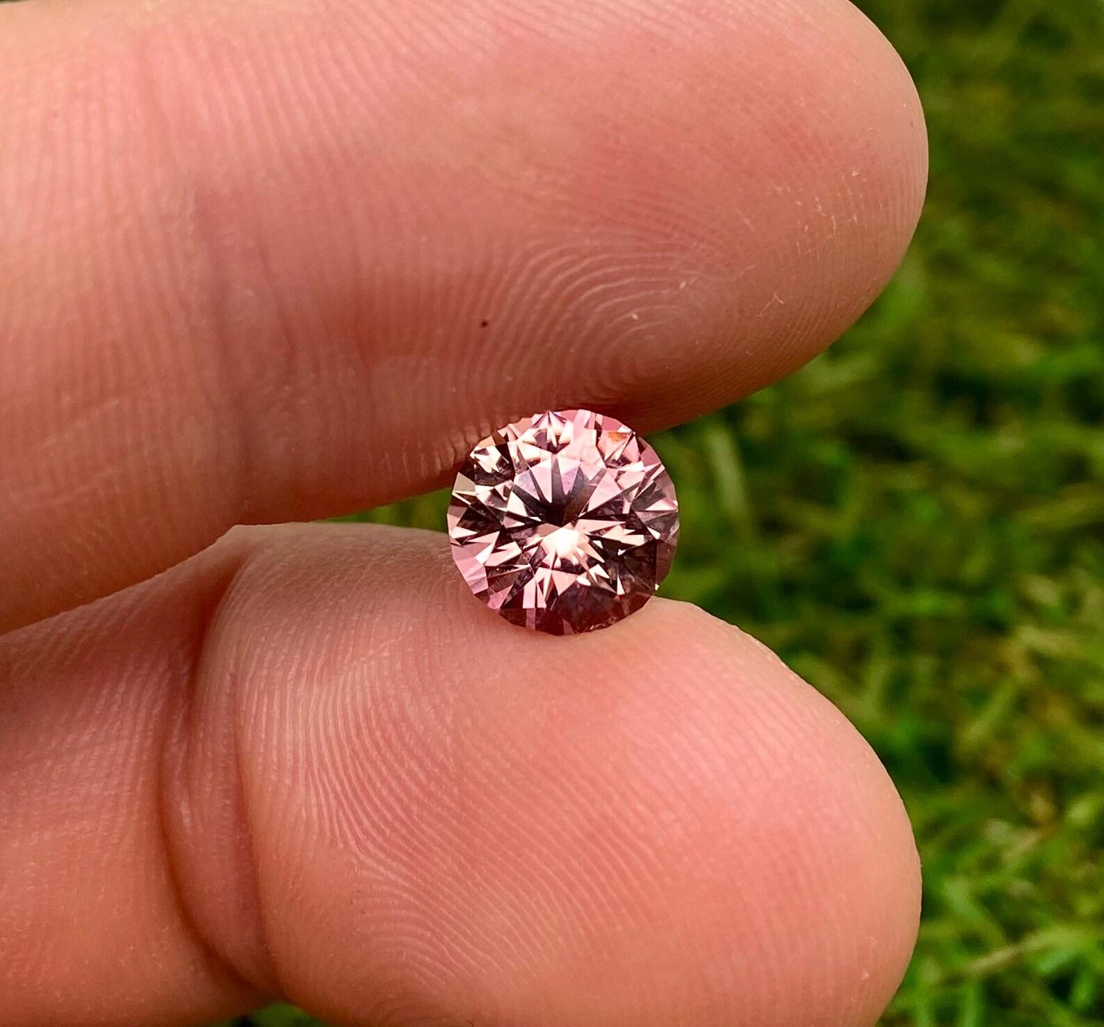 Nature 2,27 Ct. Tormalina Gemma sfusa, Taglio Brilliante, Nigeria, Certificato in vendita 1