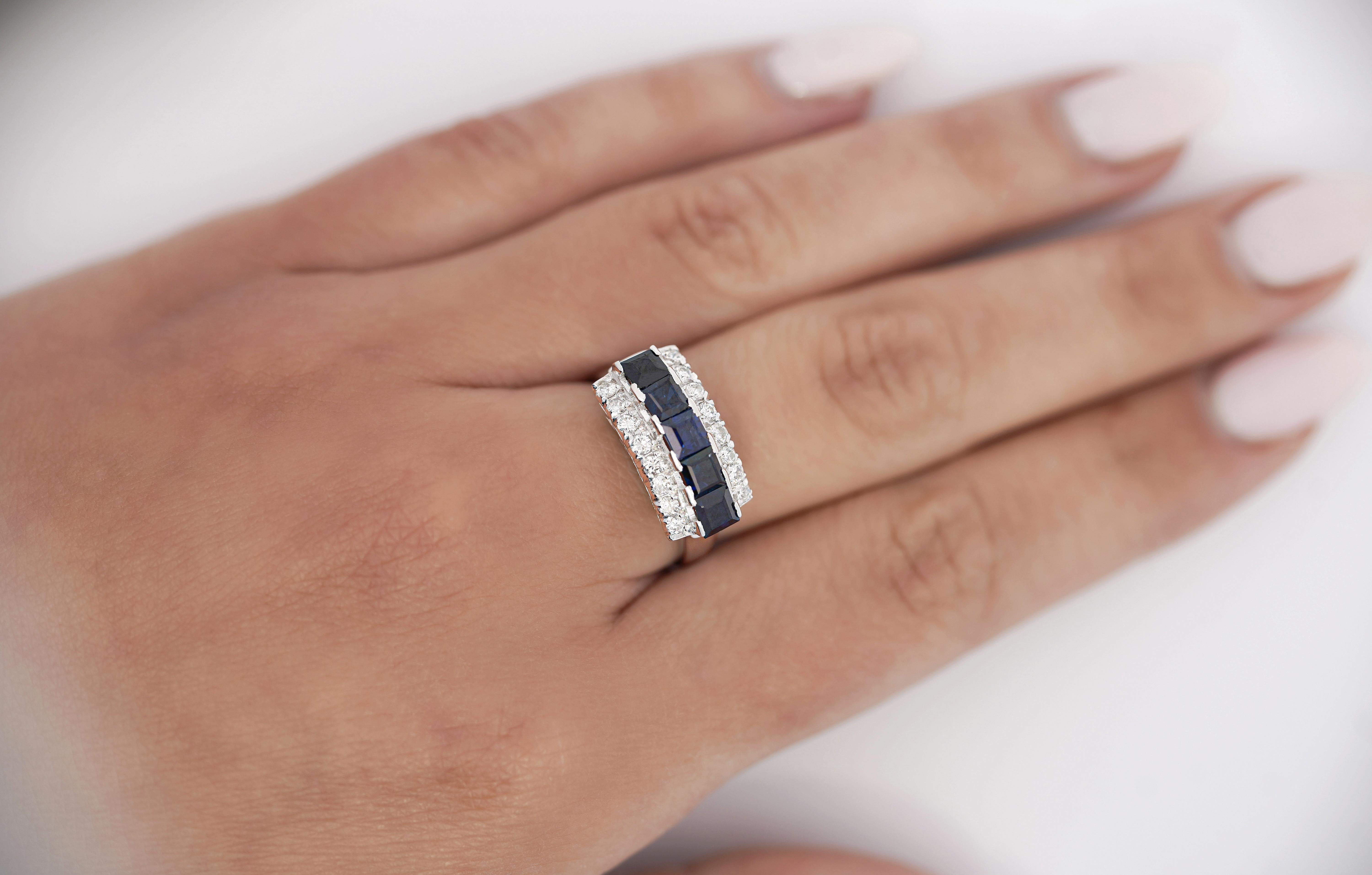 Art Deco Natural 2.28 Carat Blue Sapphire & Diamond Cluster 5 Stone Platinum Ring For Sale