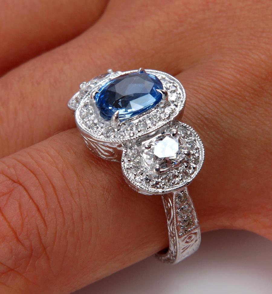 Natural 2.28 Carat Blue Sapphire and Diamond Anniversary White Gold Ring 8