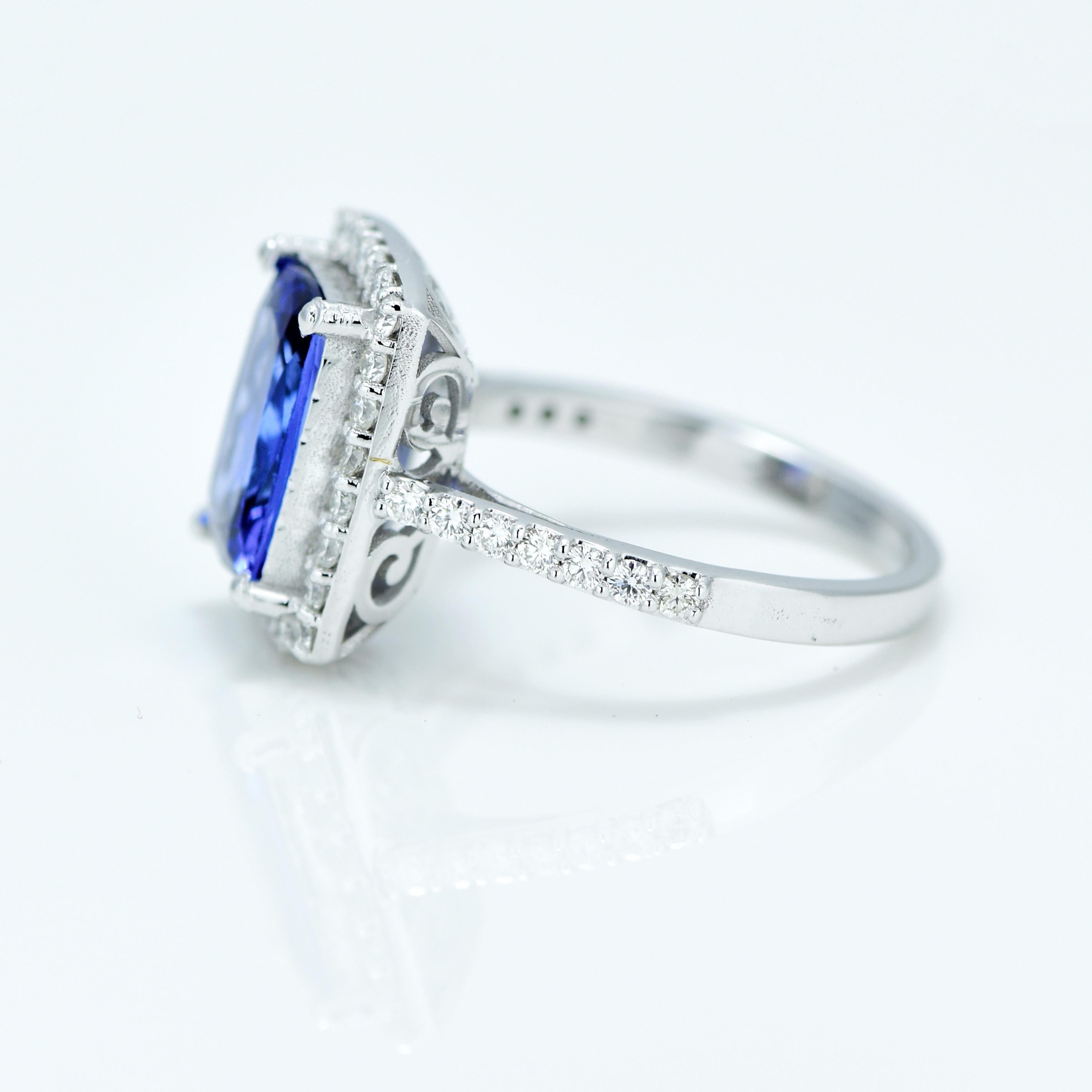 Women's Natural 2.32 Carat Tanzanite and Diamond Ring For Sale