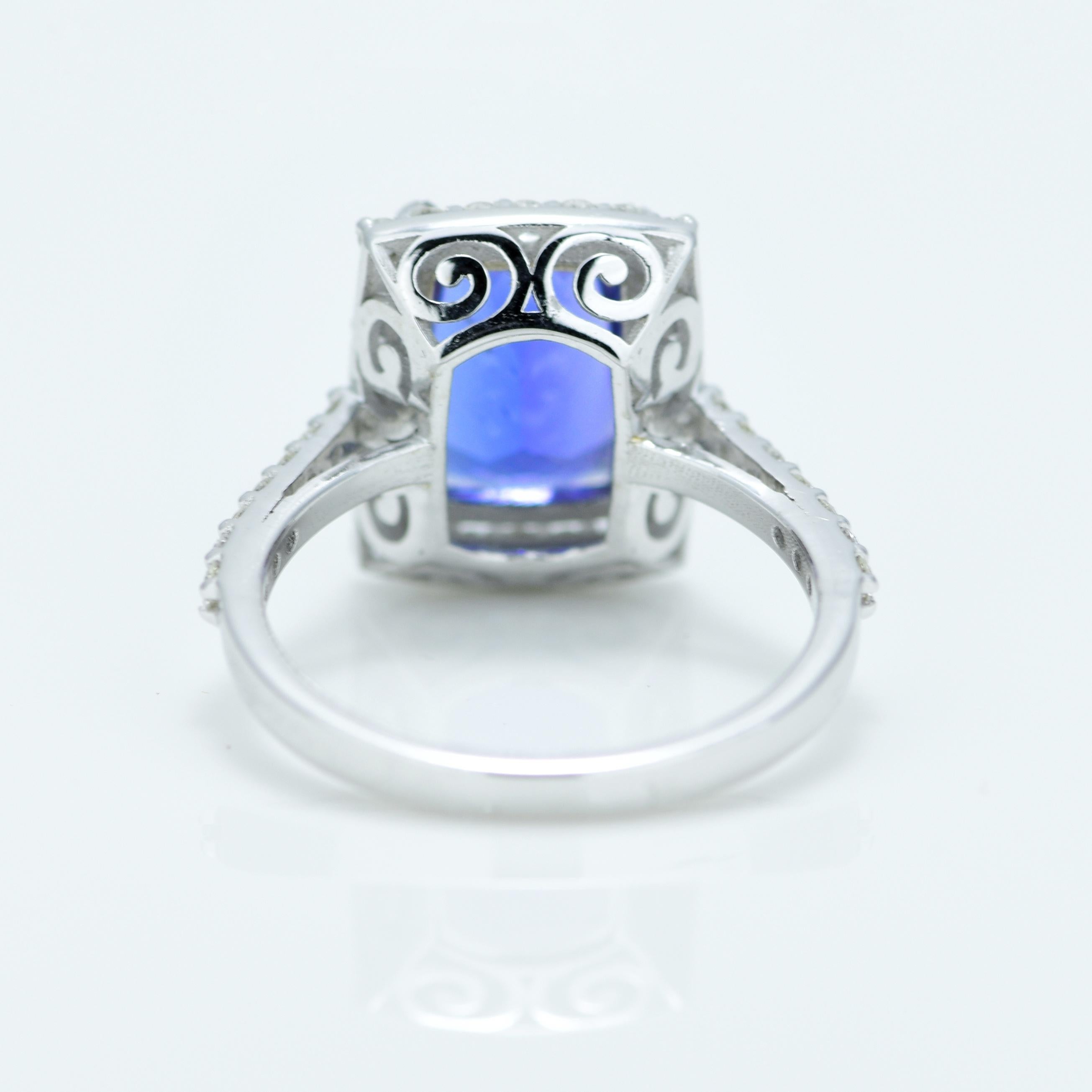 Natural 2.32 Carat Tanzanite and Diamond Ring For Sale 1