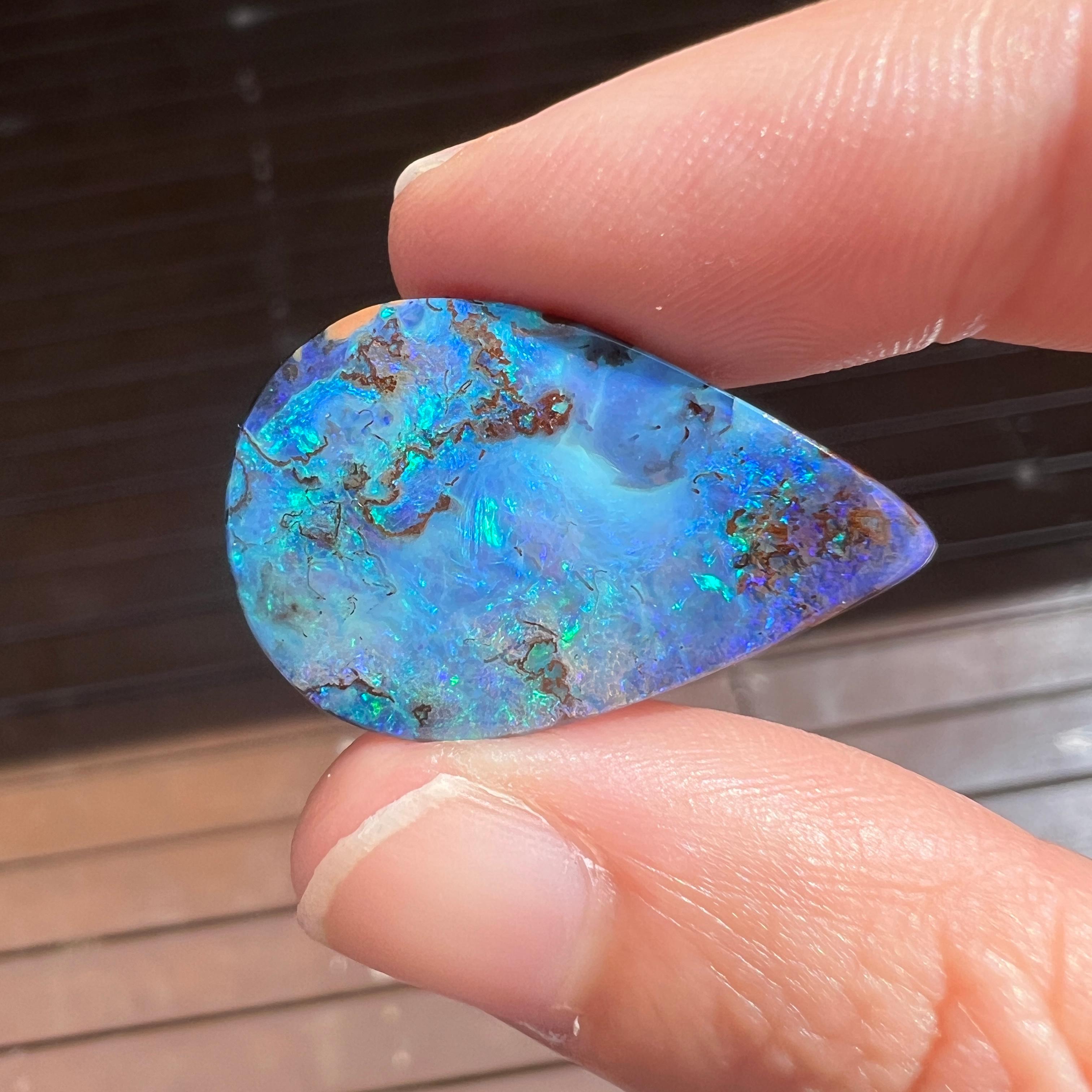 Women's Natural 23.20 Ct large teardrop boulder opal mined by Sue Cooper For Sale