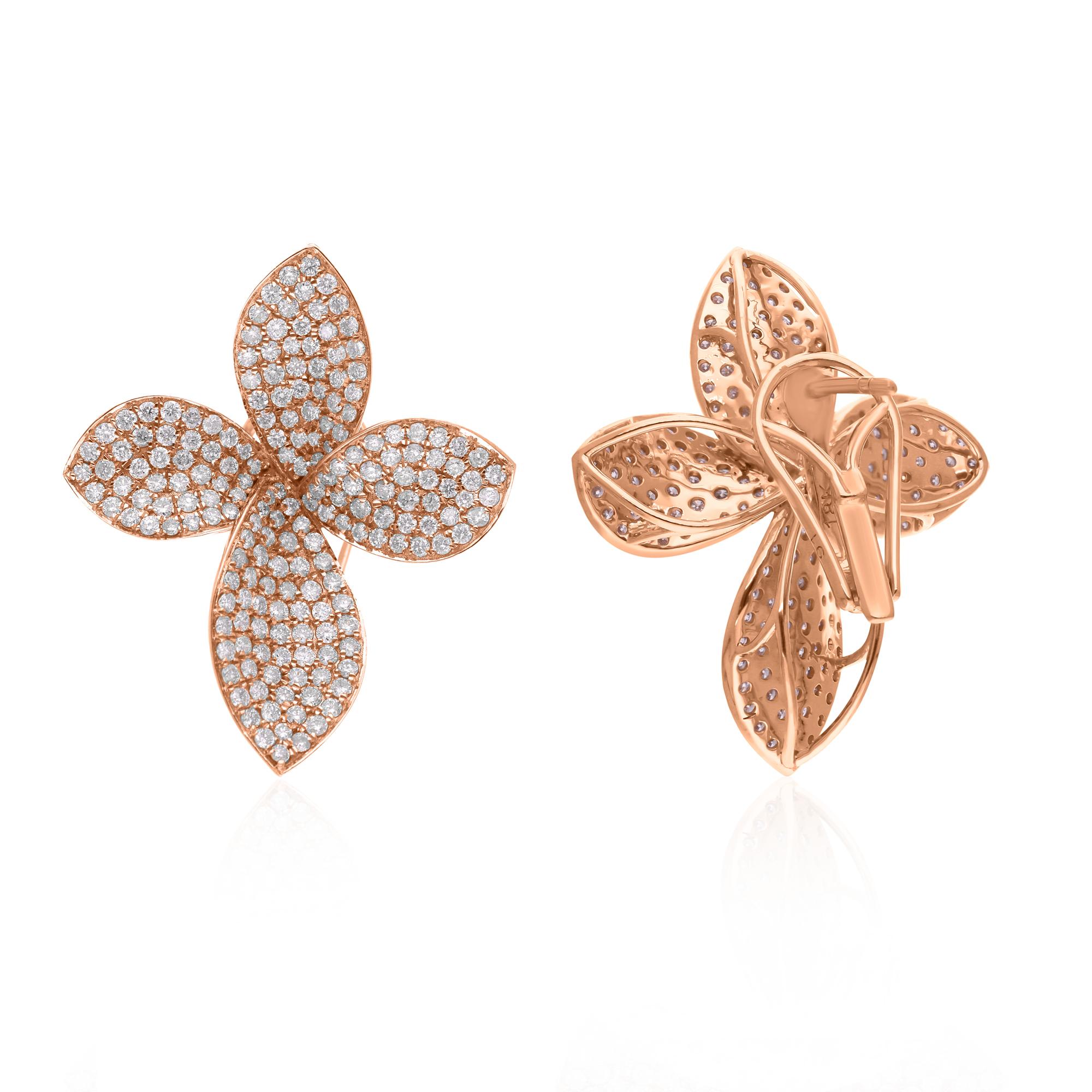 Cast from 14-karat gold, these exquisite earrings are handset with 2.35 carats of sparkling diamonds.

FOLLOW SPECTRUM JEWELS storefront to view the latest collection & exclusive pieces. Spectrum Jewels is proudly rated as a Top Seller on 1stdibs