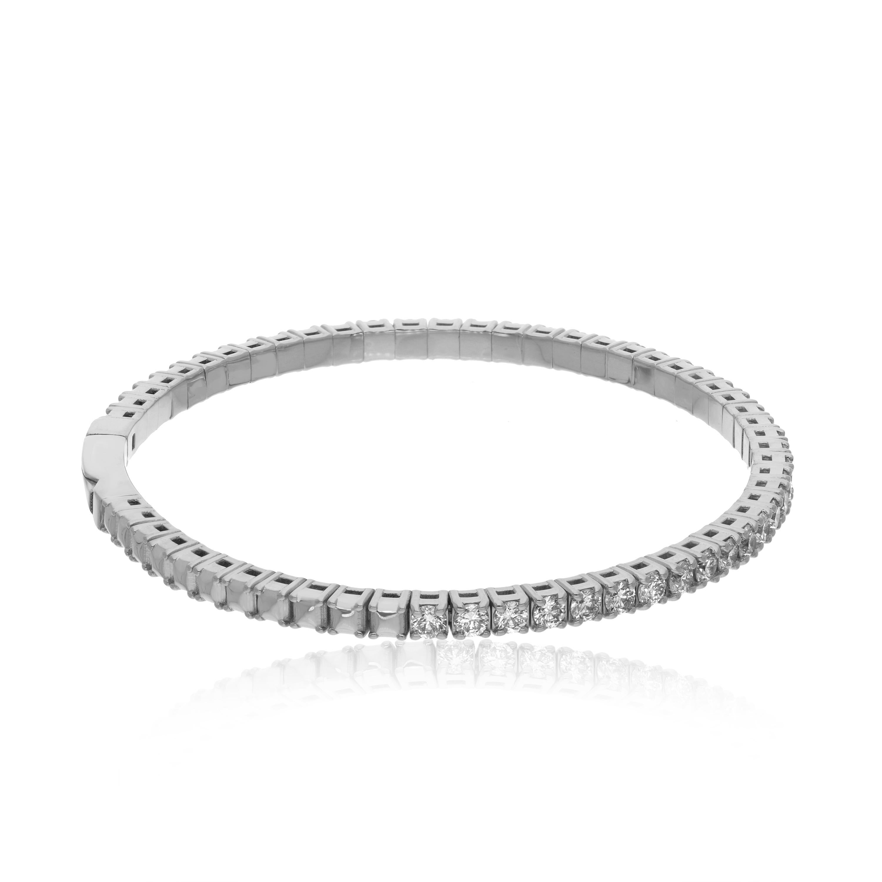 Women's Natural 2.35 Carat Pave Diamond Bangle Bracelet 14 Karat White Gold Fine Jewelry For Sale
