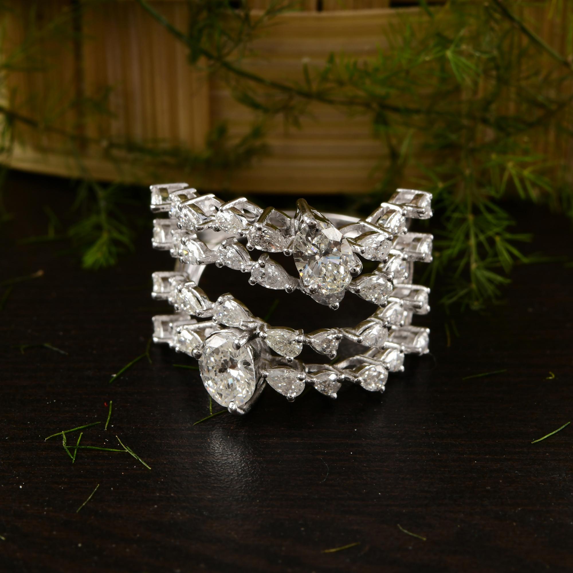 Natural 2.35 Carat SI/H Pear Round Diamond Ring 14 Karat White Gold Fine Jewelry In New Condition For Sale In Diera, Dubai